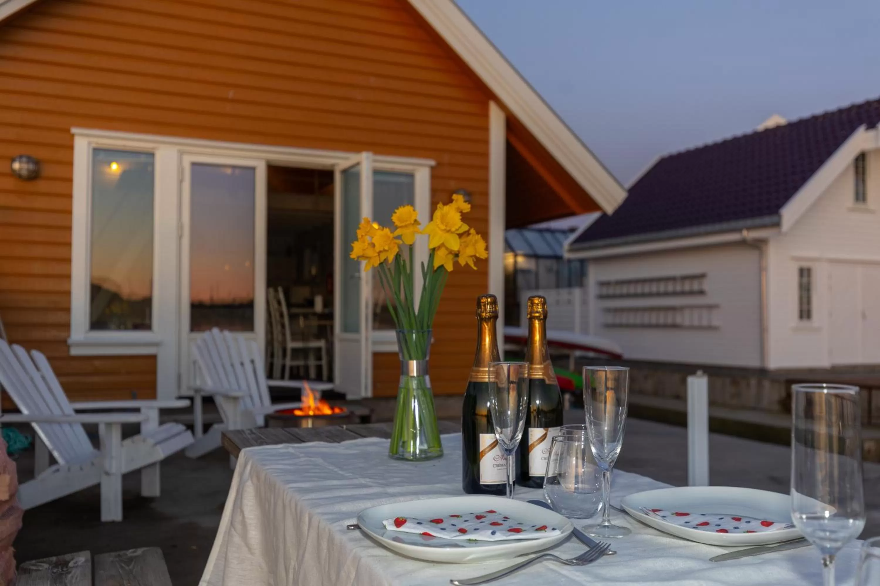 Sunset in RoaldsPiren Stavanger