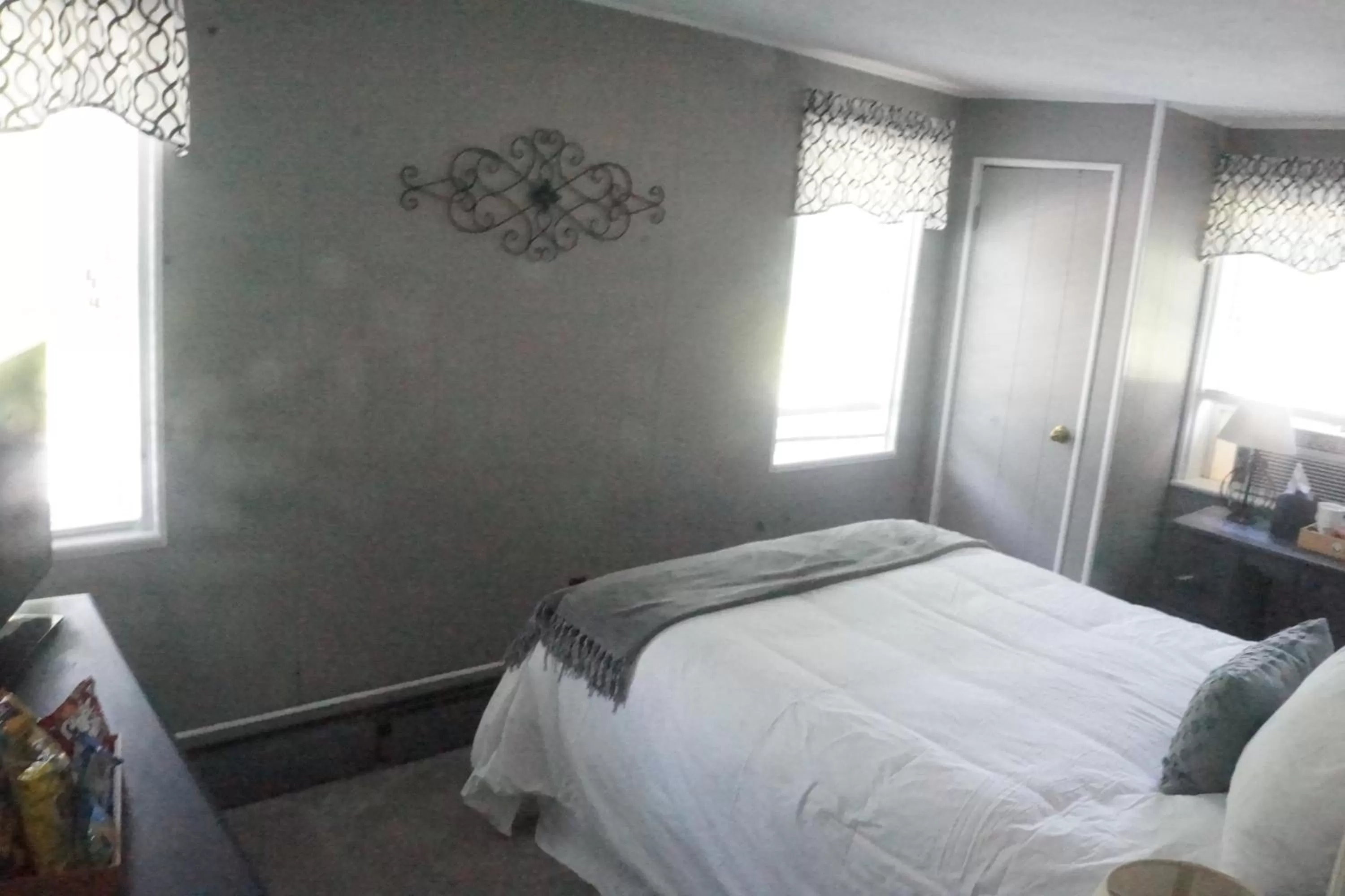 Bed in The Frogtown Inn