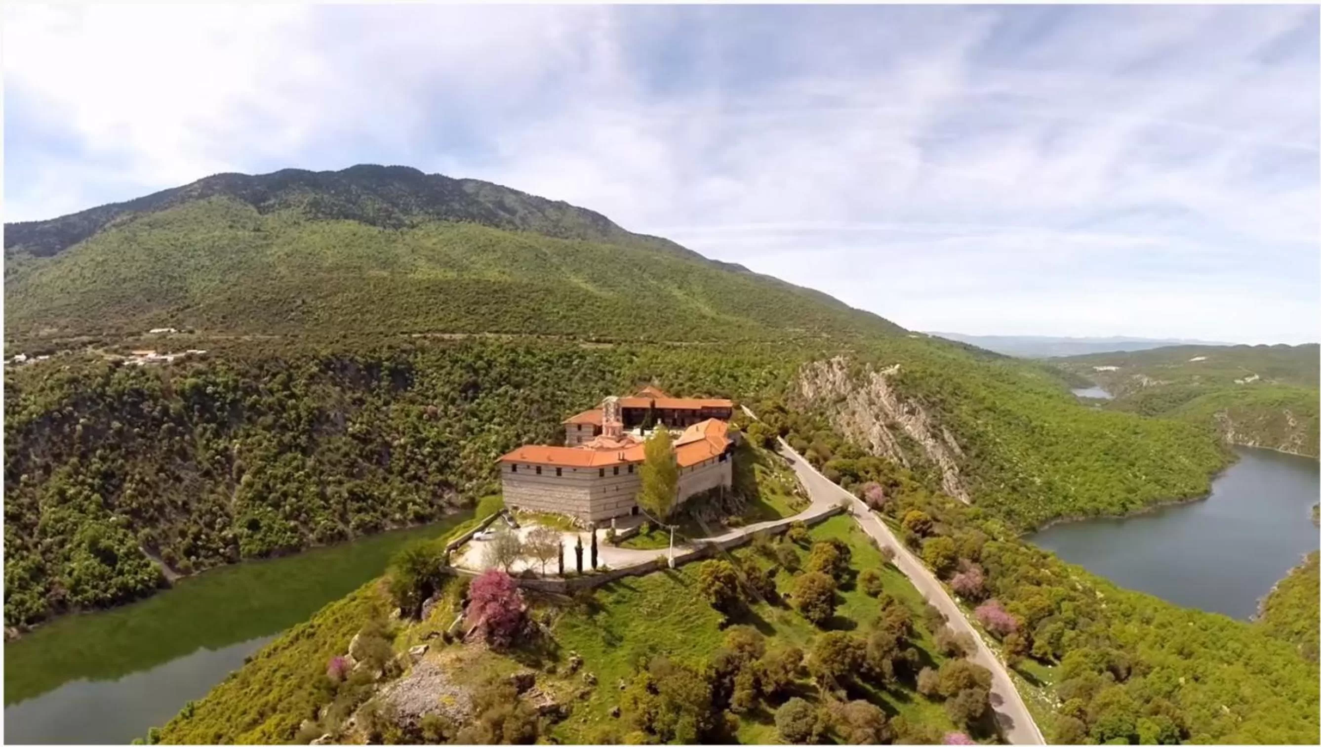 Nearby landmark in Mondeus Inn Luxury