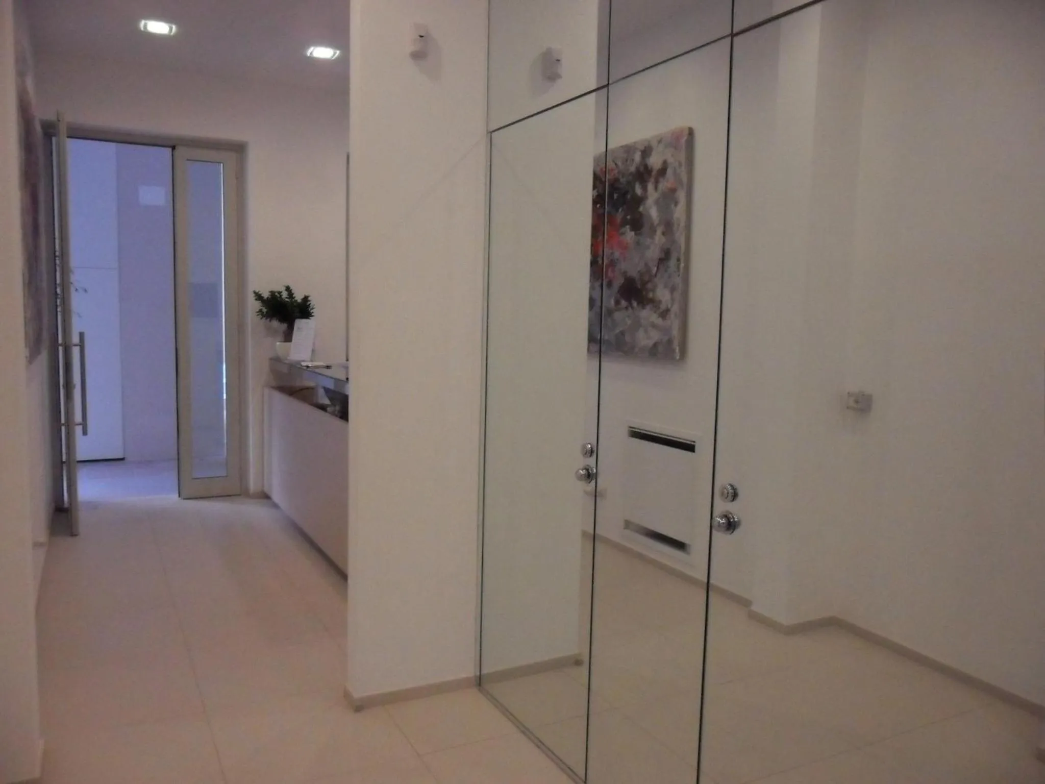 Decorative detail in Soglow Business Class Hotel