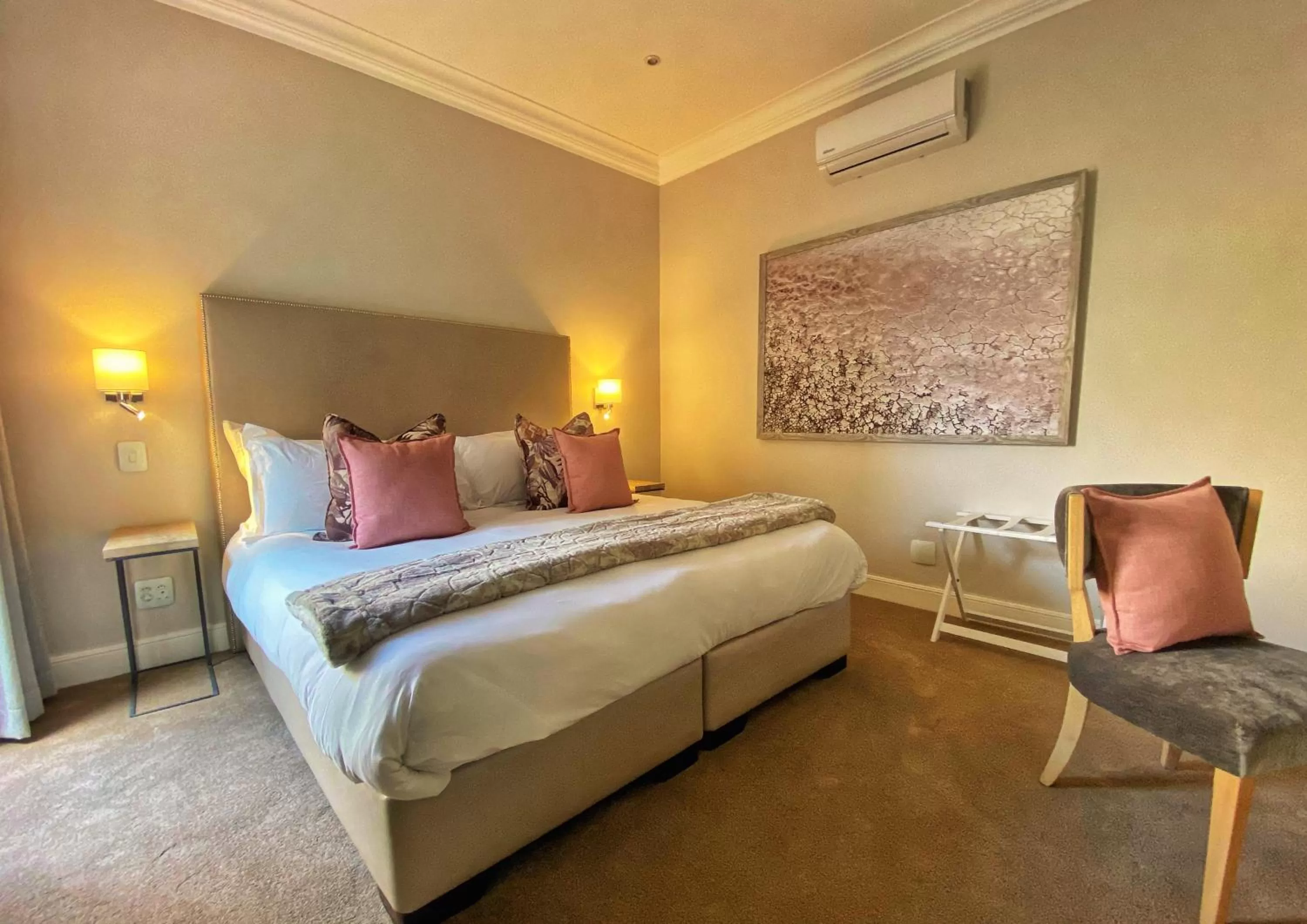 Bed in The Northcliff Boutique Hotel