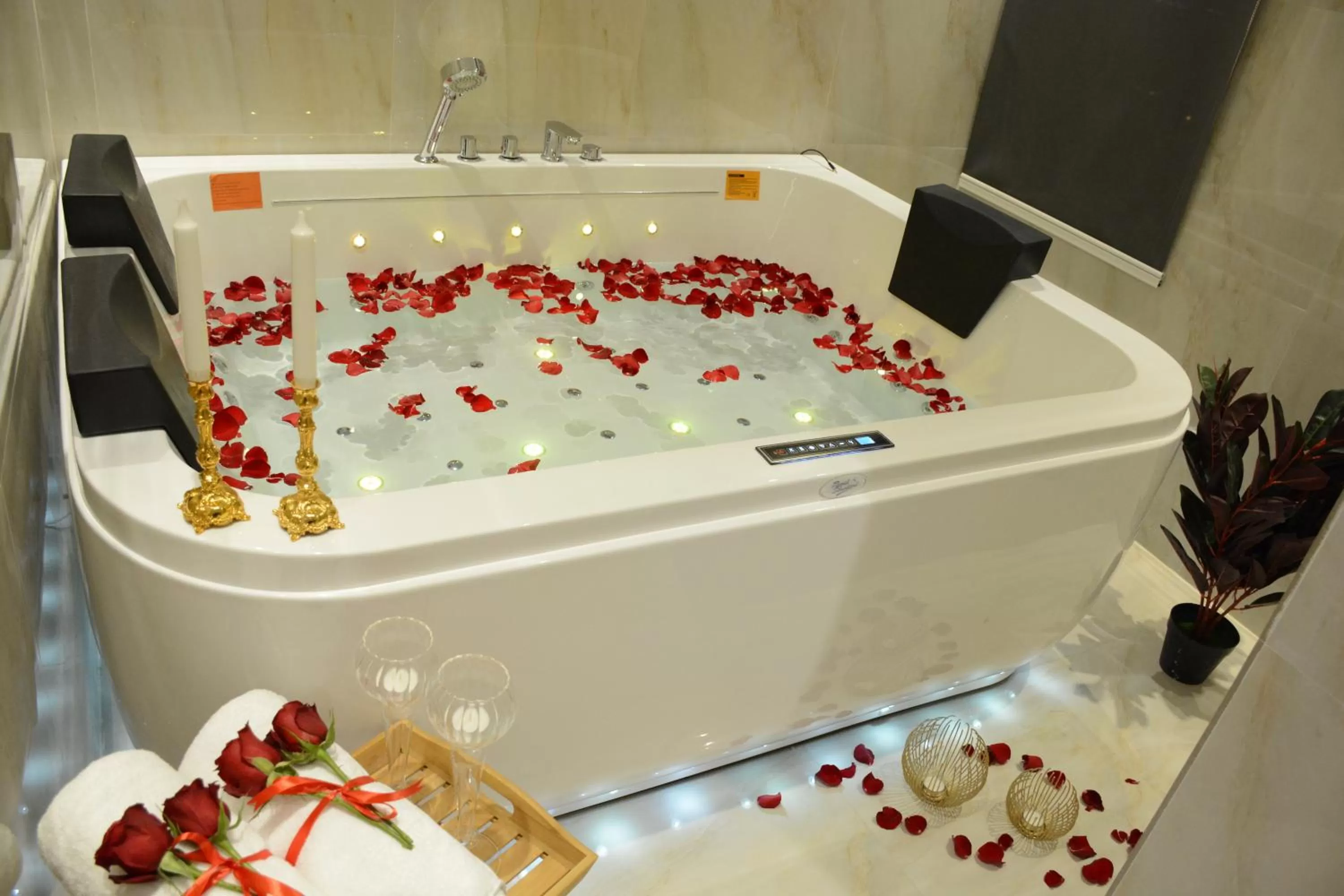 Bathroom in E1 Hotel