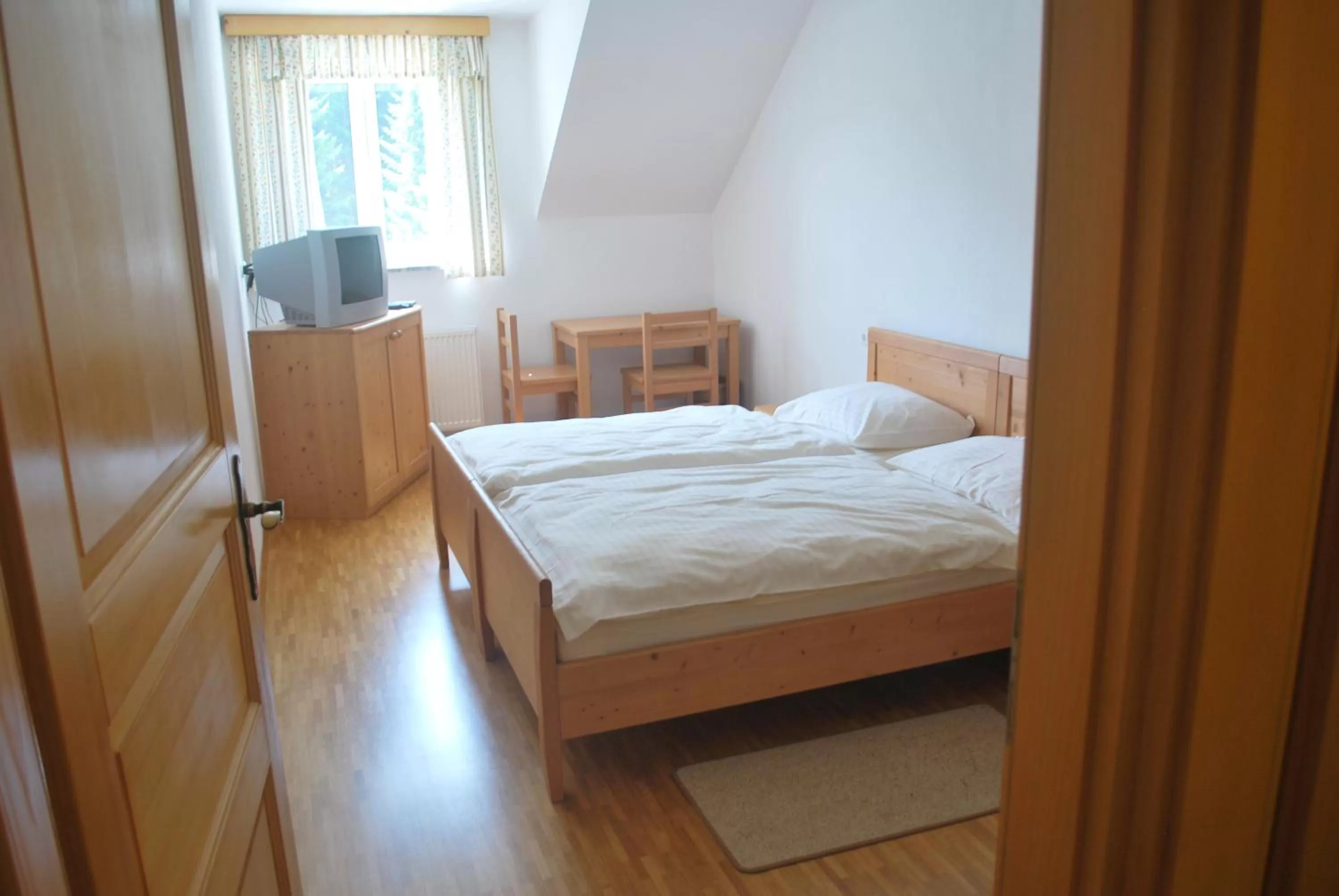 Photo of the whole room, Bed in Tourist Farm Pr'Dovar