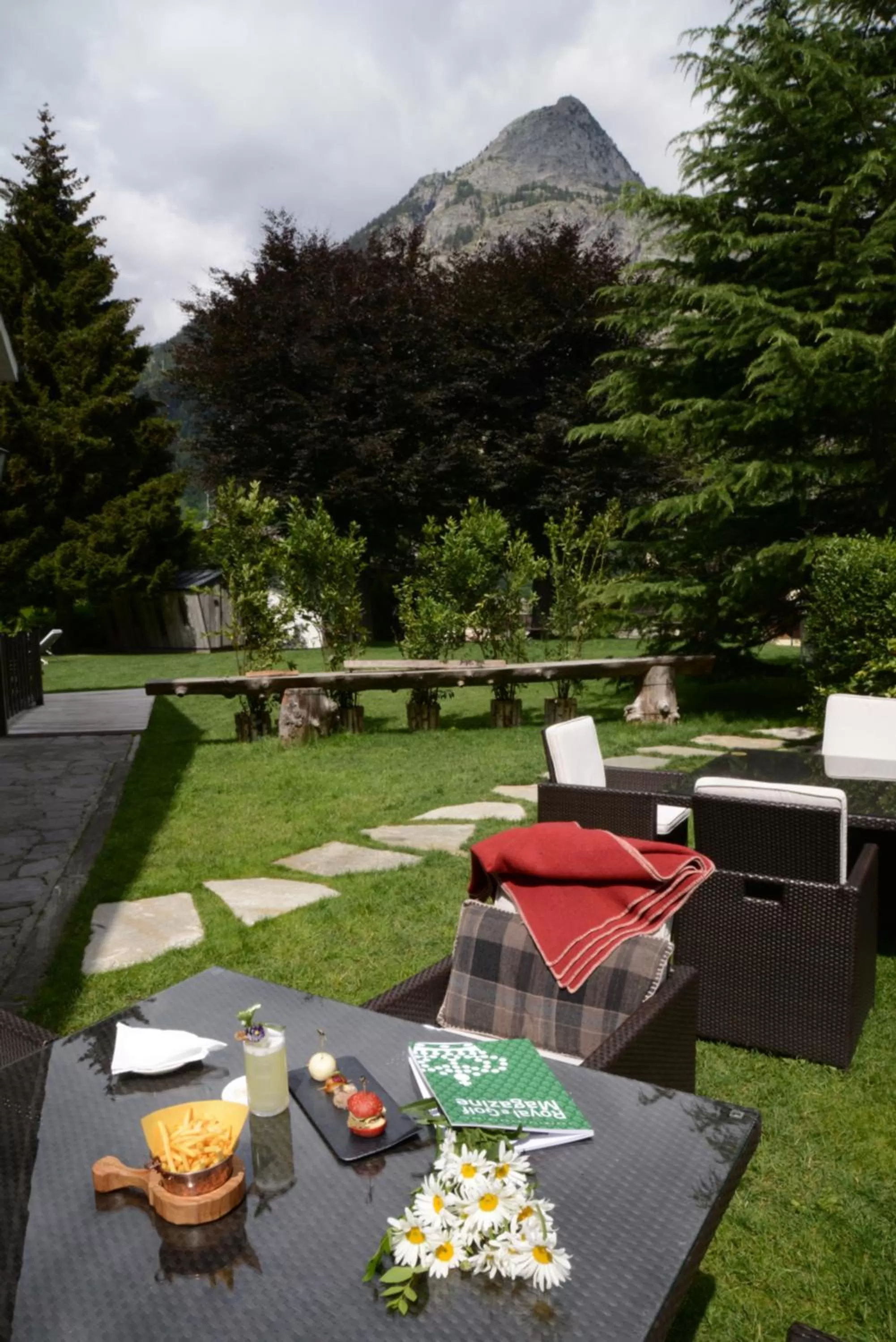 Garden in Grand Hotel Royal E Golf