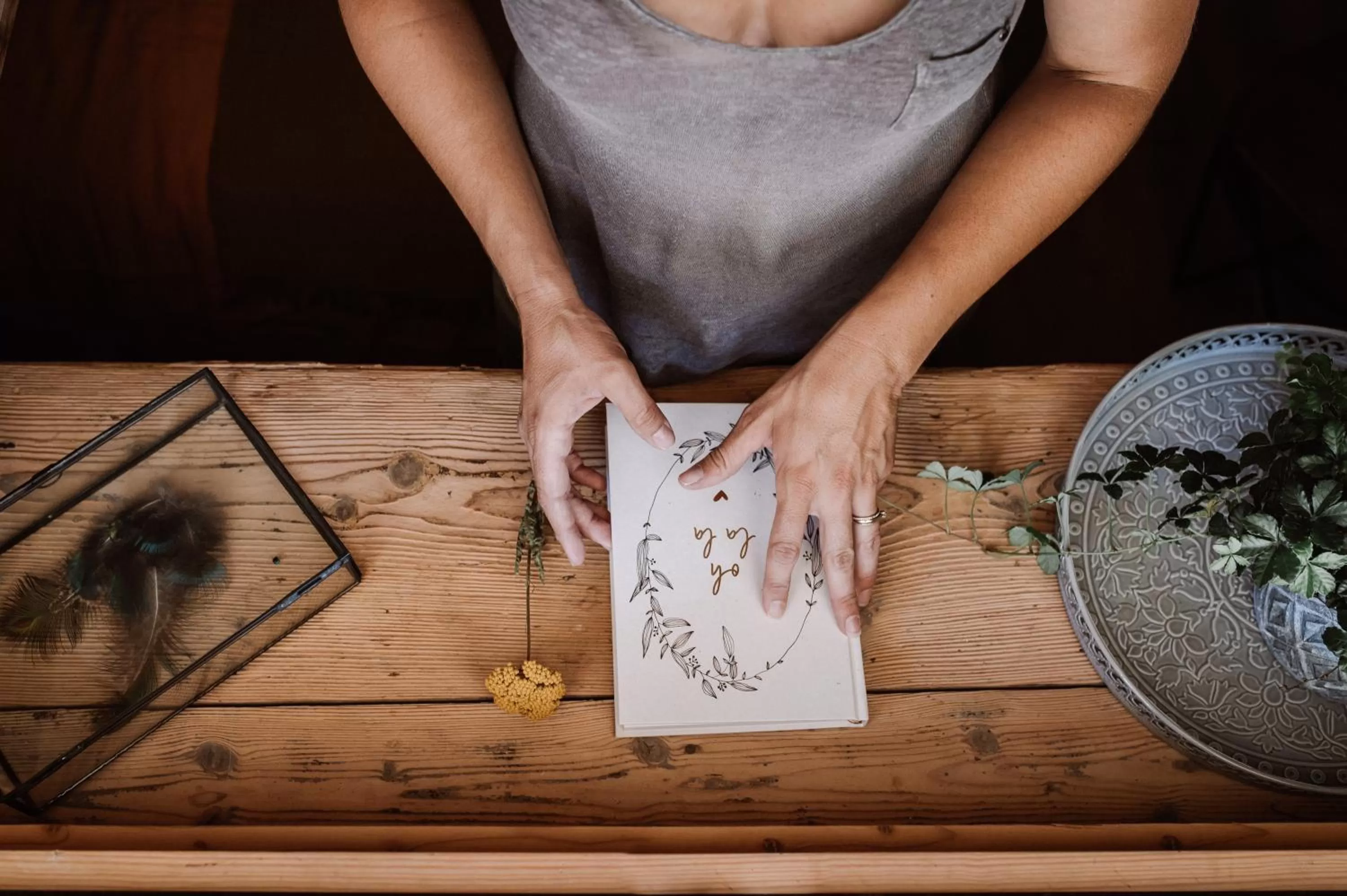 Decorative detail in l'Herbier - chambre d'Hôtes -