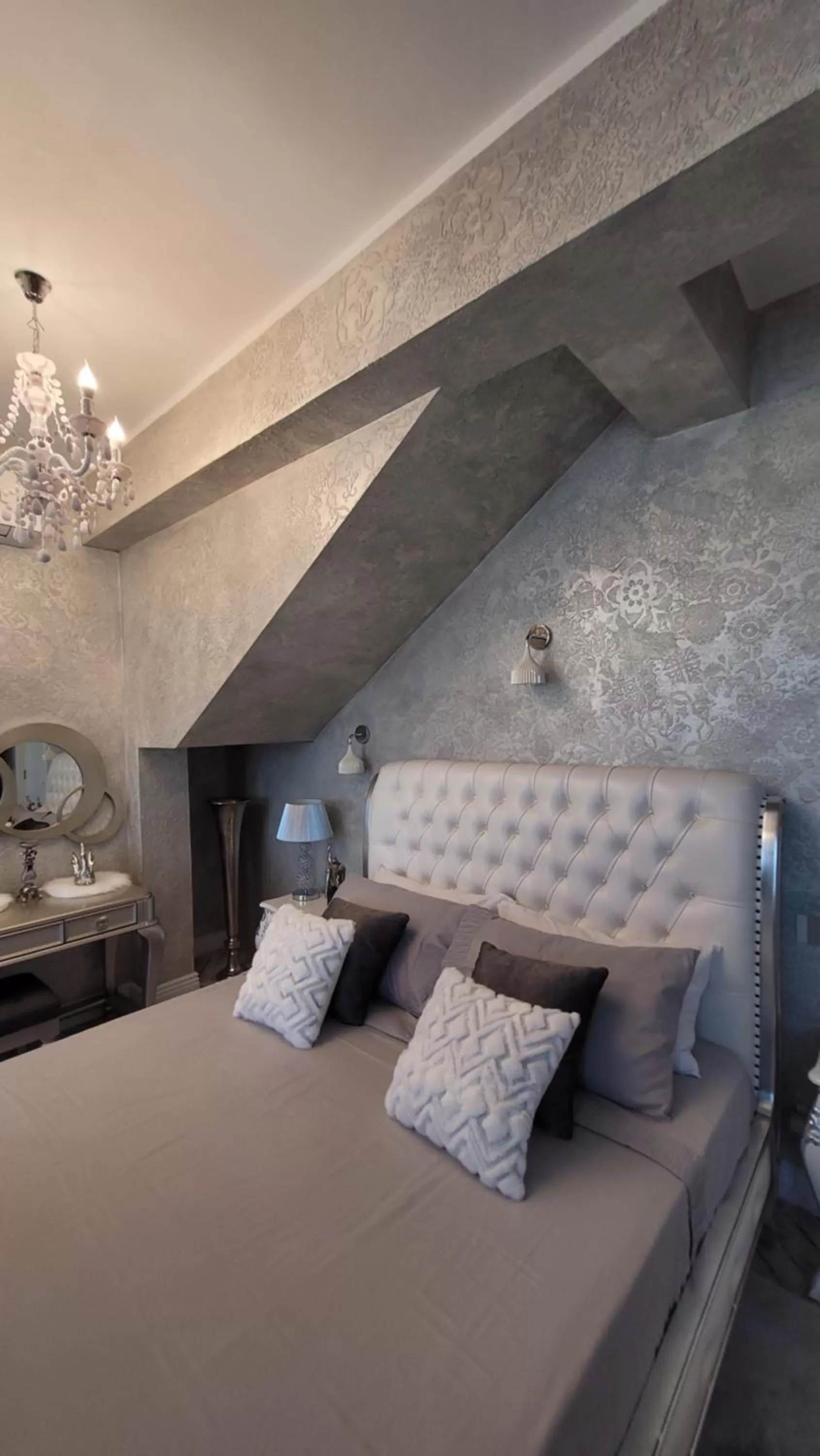 Photo of the whole room, Bed in Terrace Suites Iasi