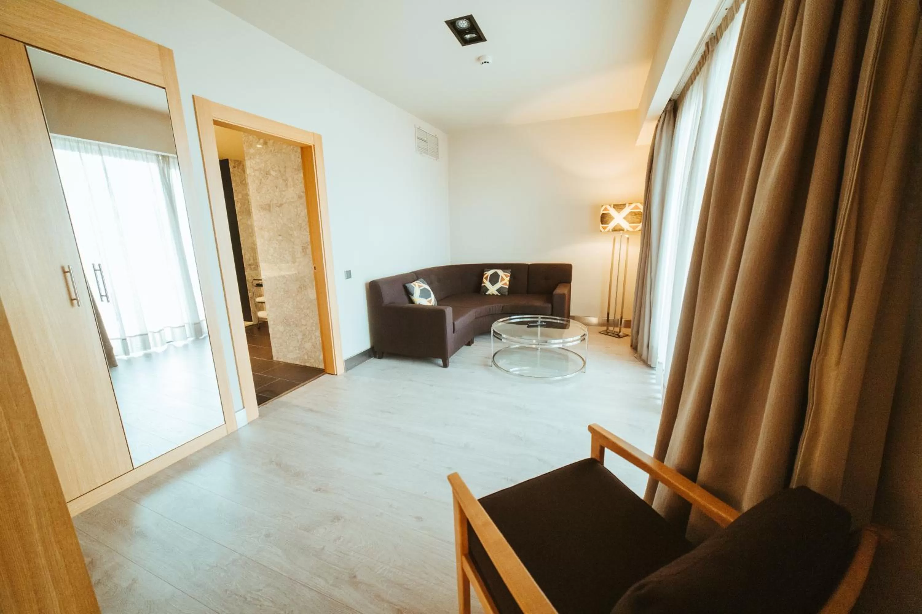 Photo of the whole room in Barceló León Conde Luna