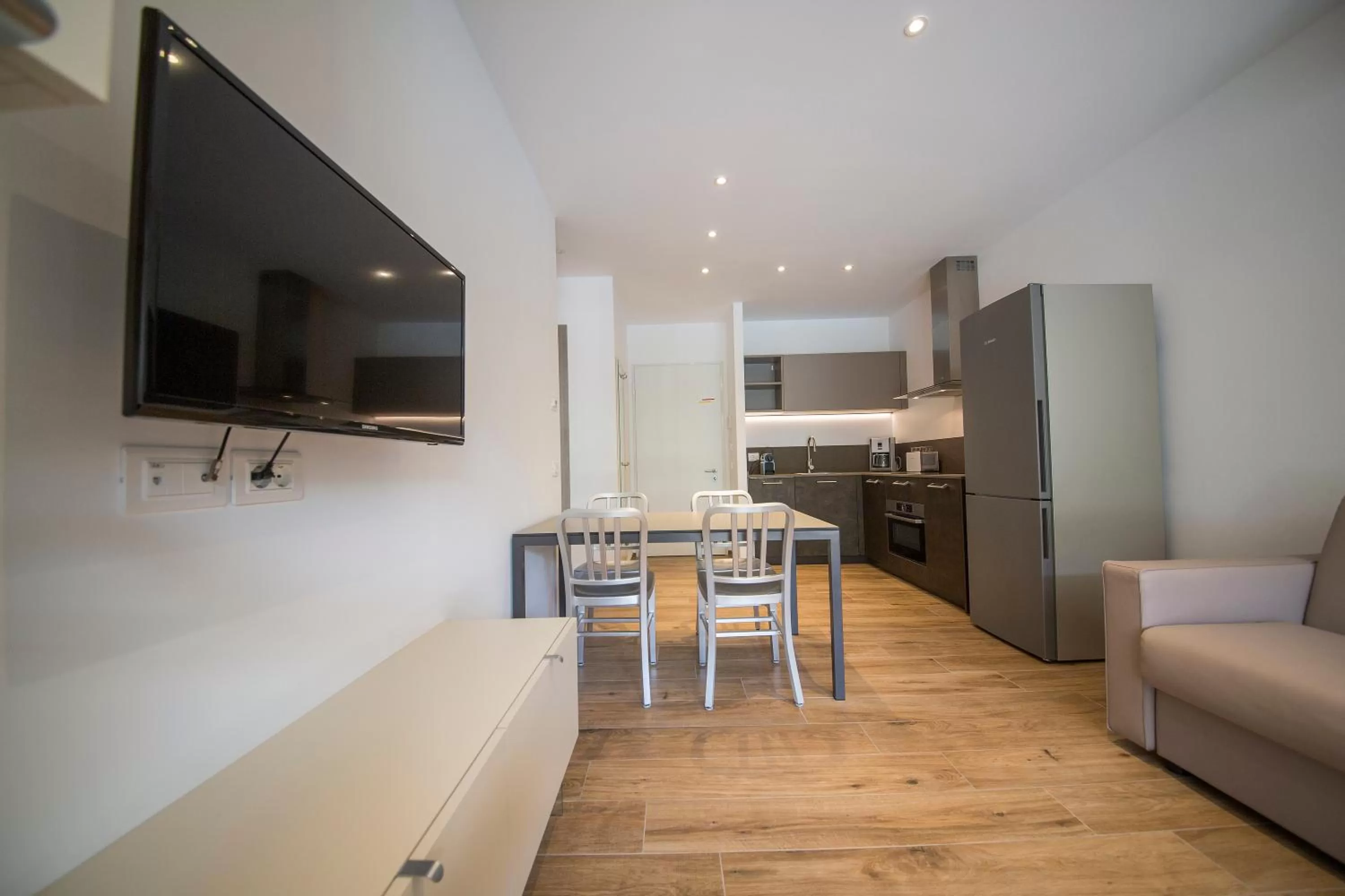 Kitchen or kitchenette in Riva Lake Lodge