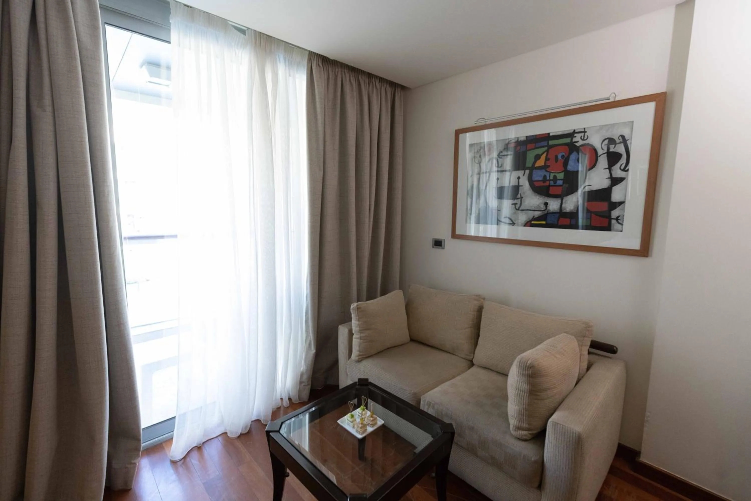 Seating area in Coral Beach Hotel And Resort Beirut