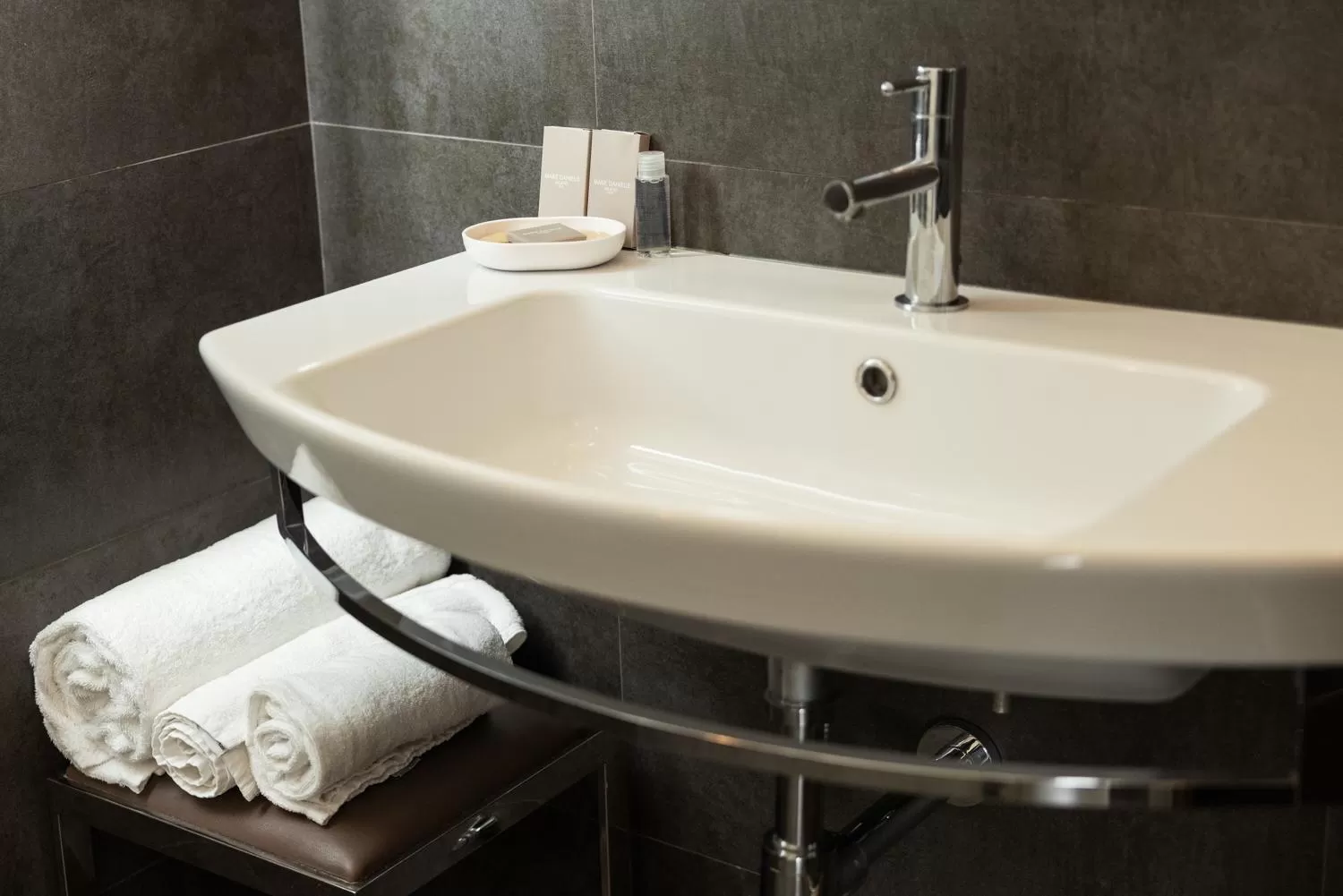 Bathroom in Baldinini Hotel