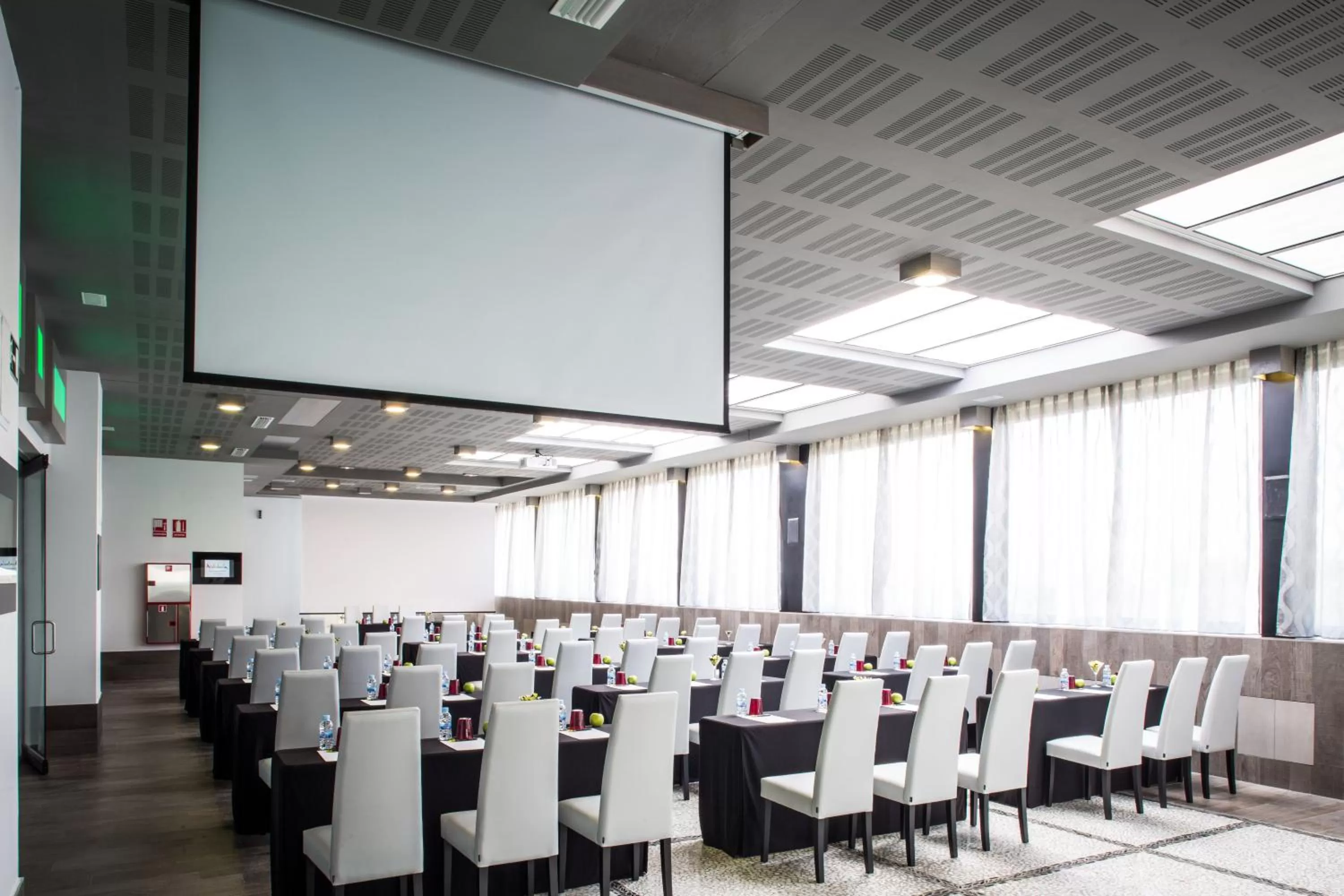 Business facilities in Gran Hotel Luna de Granada