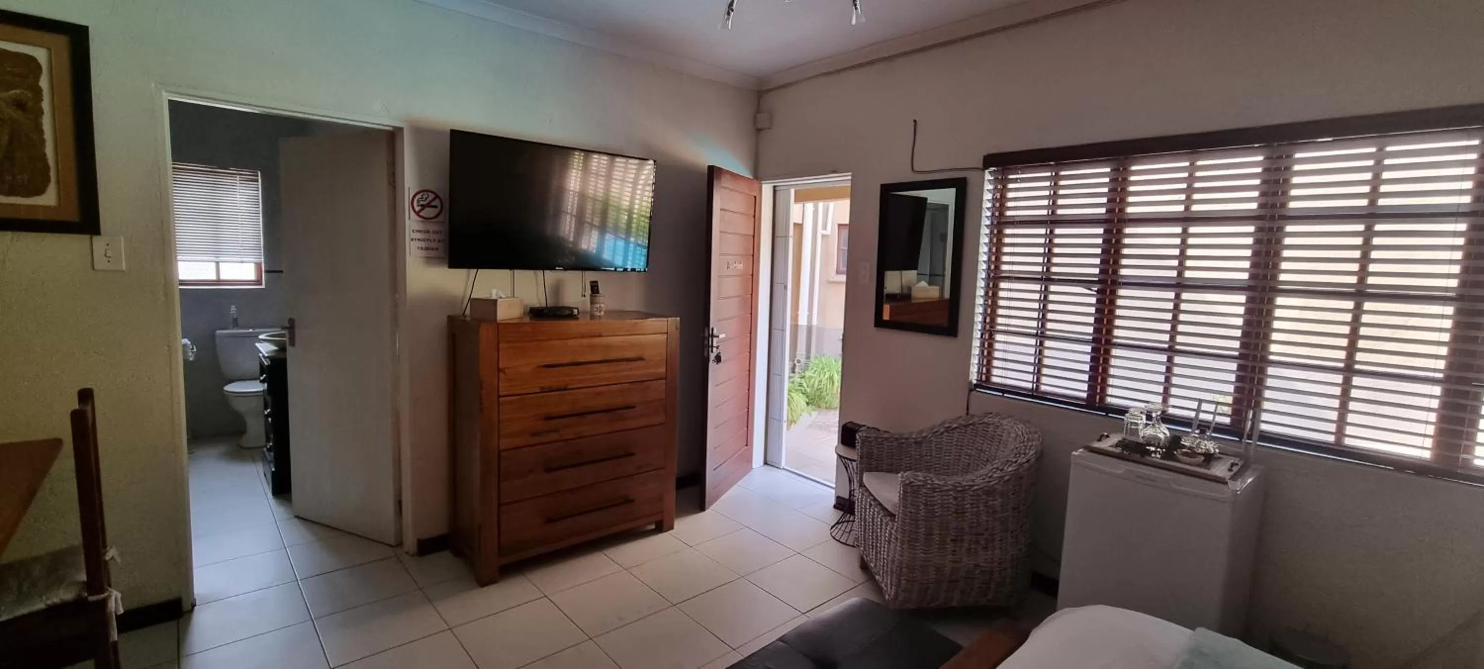 TV and multimedia, Seating Area in The Leopard Tree