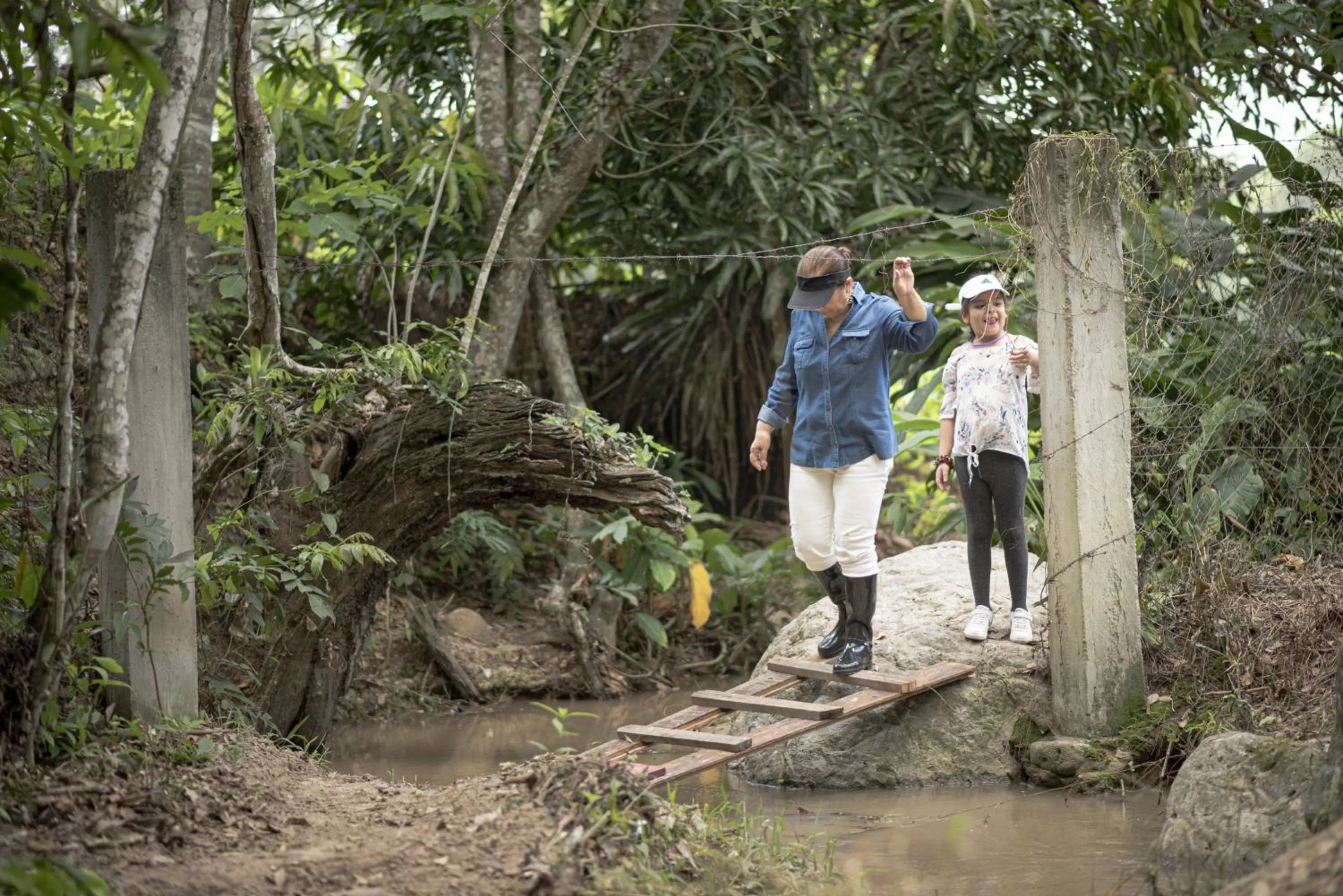 Hiking in Hotel de Campo Villa de Ada