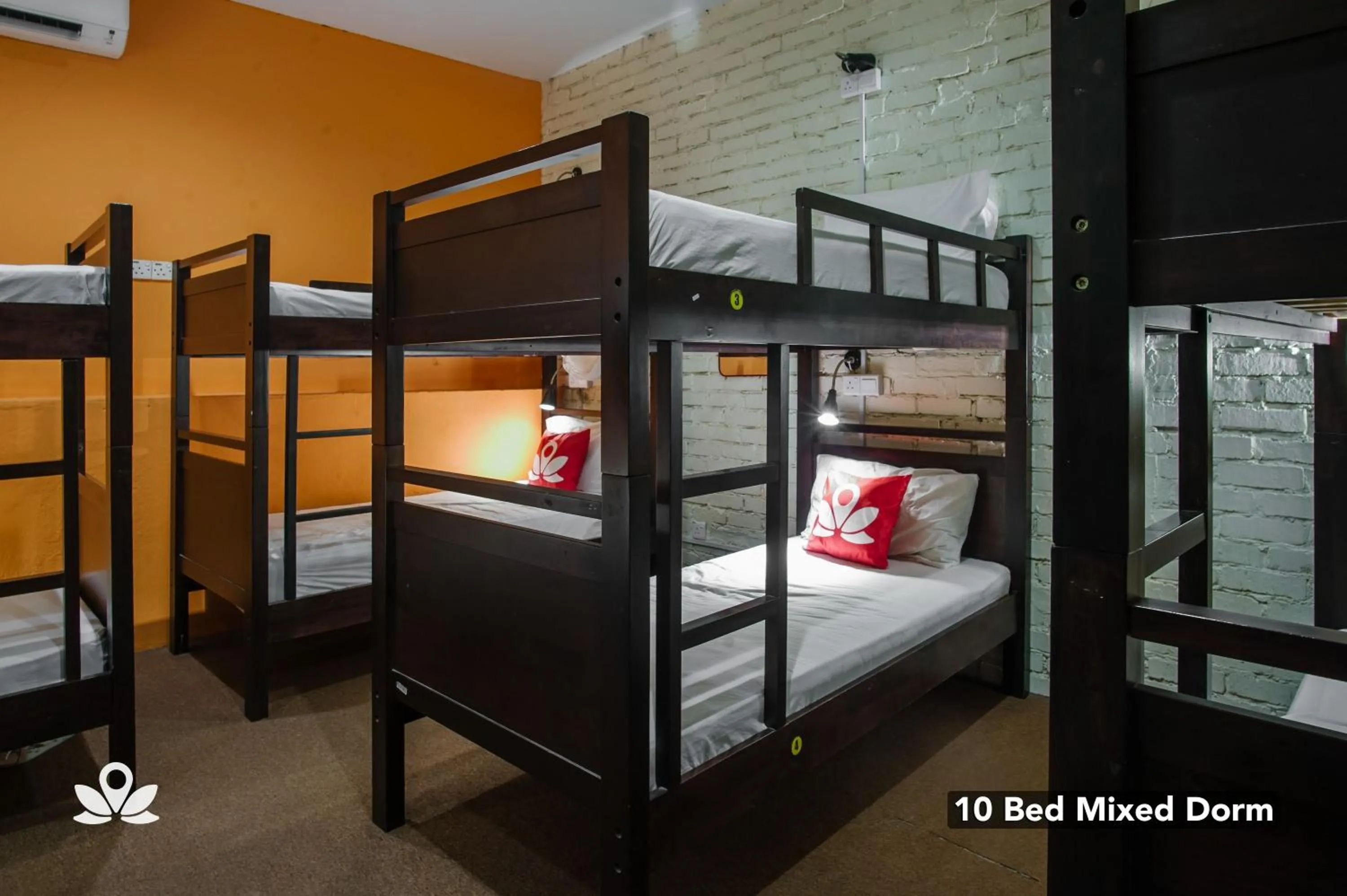 bunk bed, Bed in The Explorers Guesthouse and Hostel