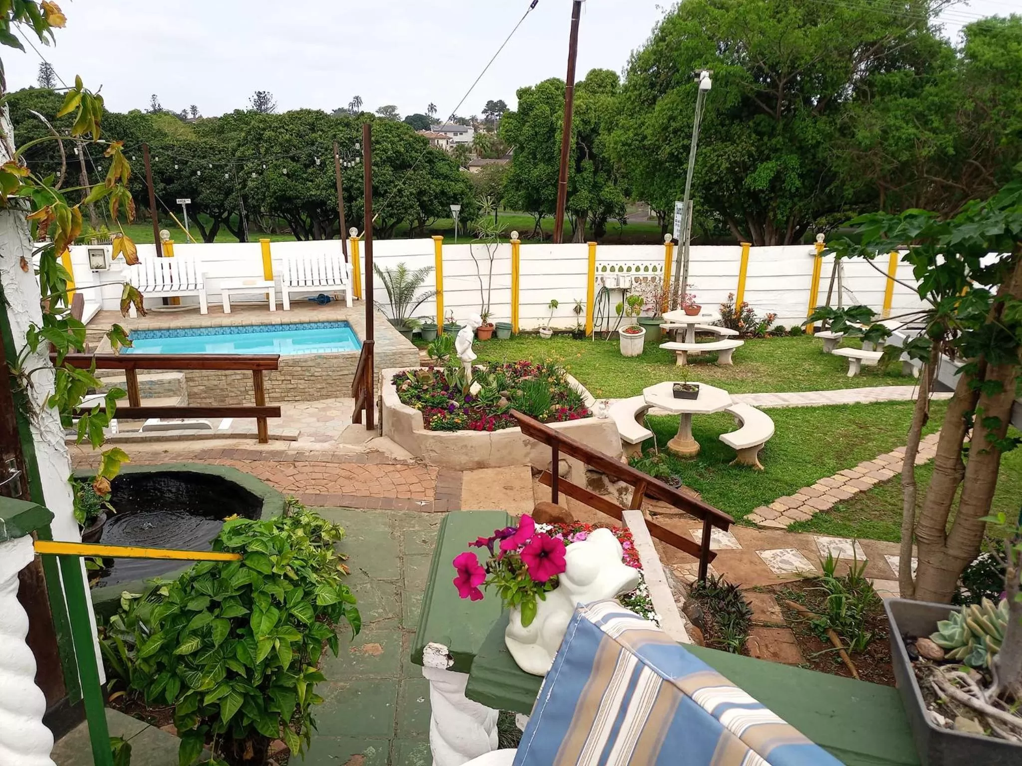 Property building, Pool View in Queensburgh B&B or Self Catering