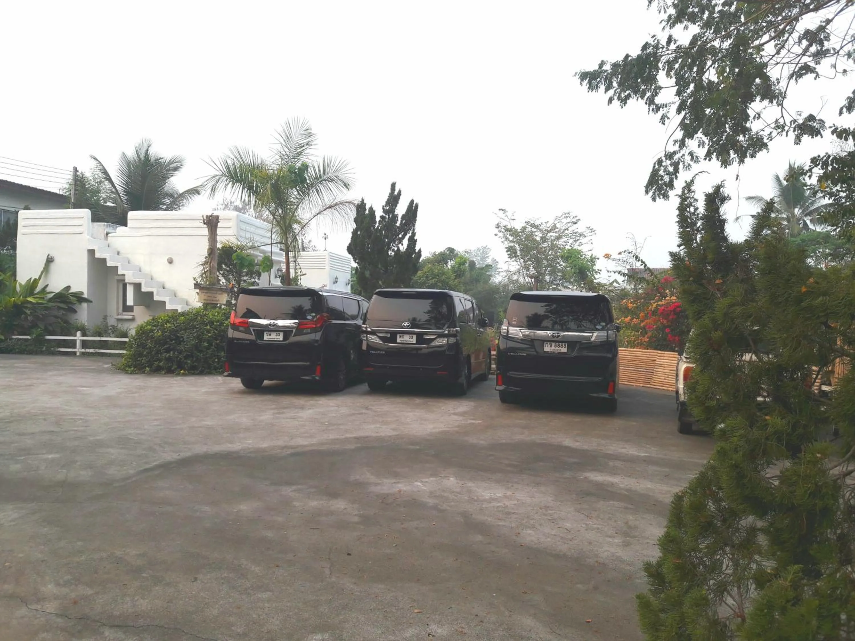 Scenic Riverside Resort