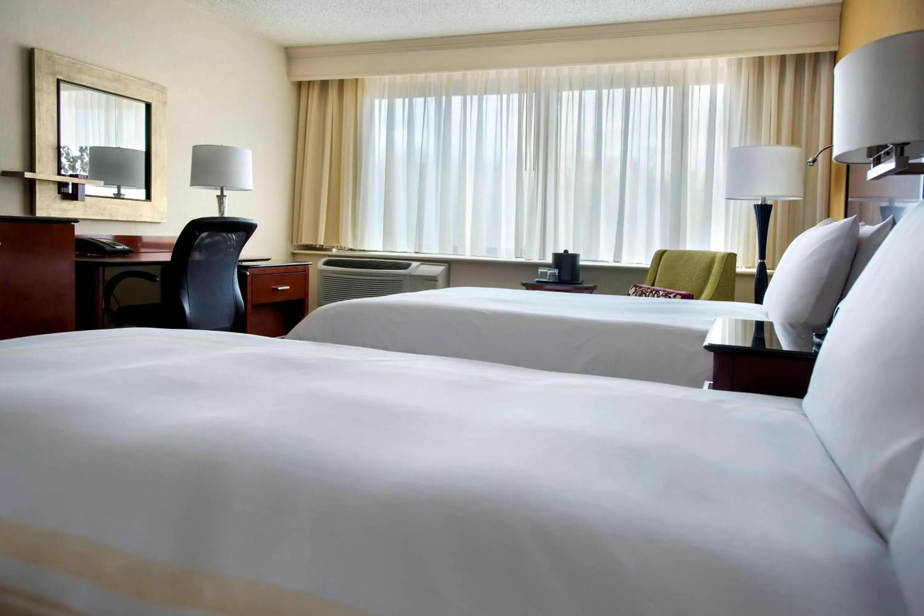 King or Double Room in Boston Marriott Peabody King or Double Room in Boston Marriott Peabody