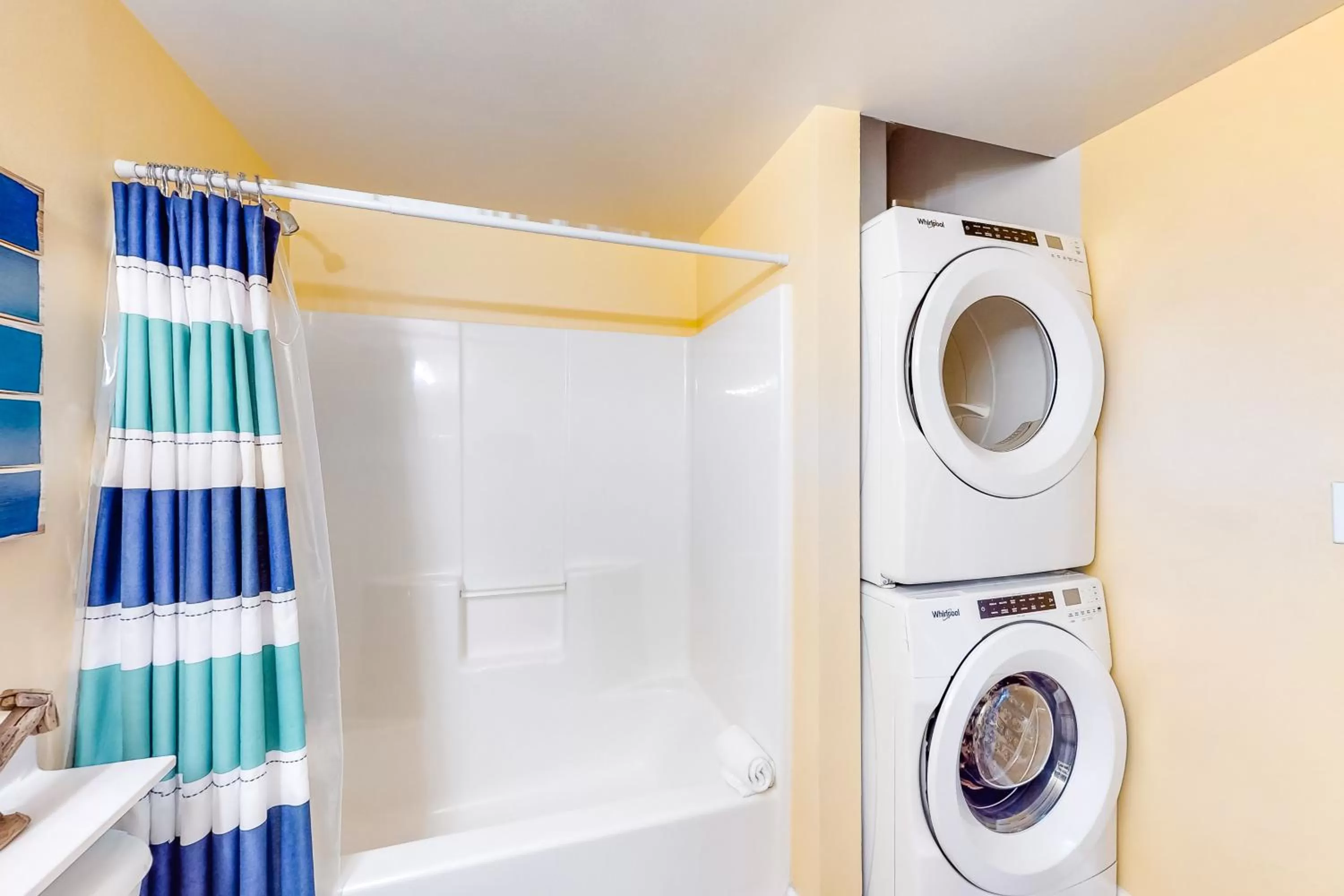 Bathroom in Shores of Panama 1517