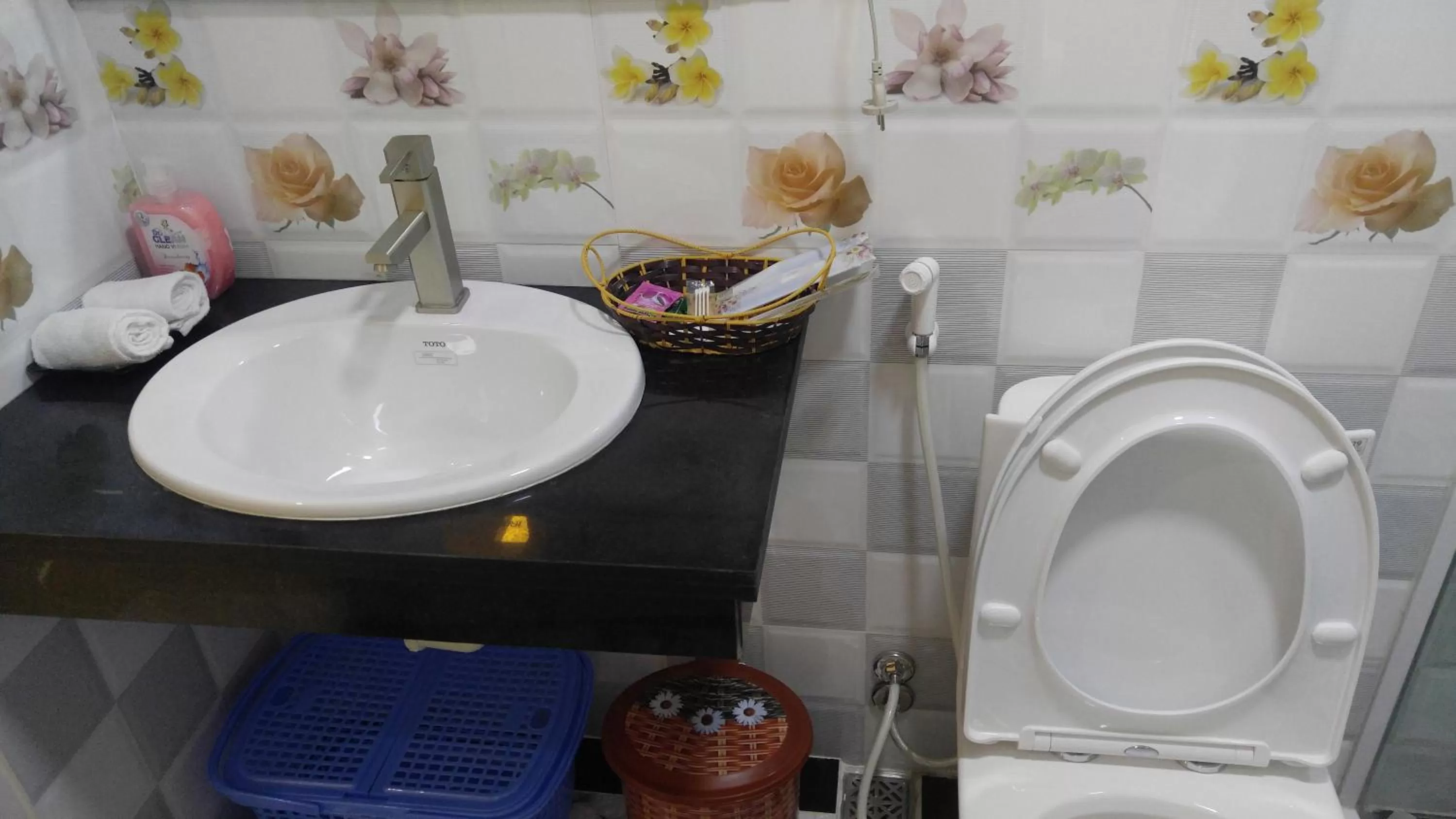 Bathroom in Friendly Home Hotel