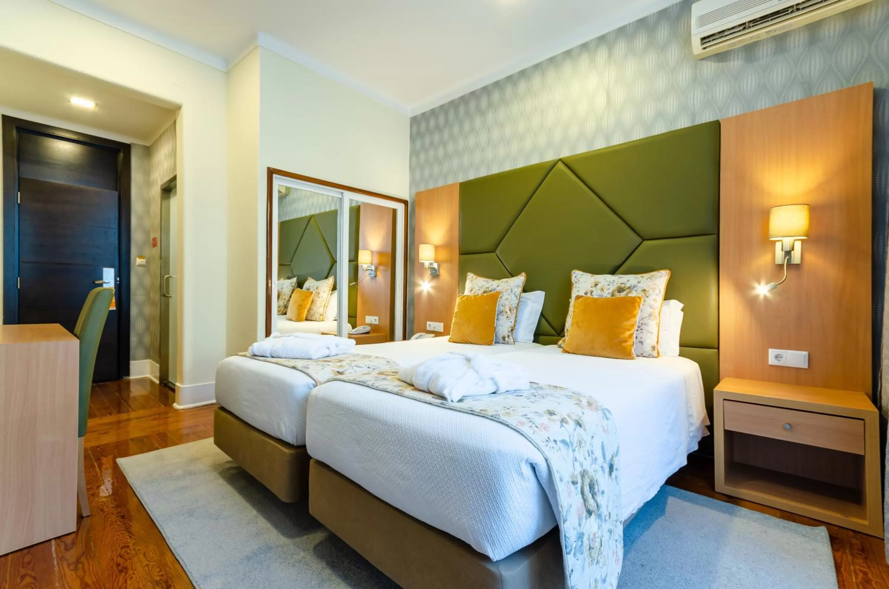 Bedroom, Bed in Hotel INN Rossio