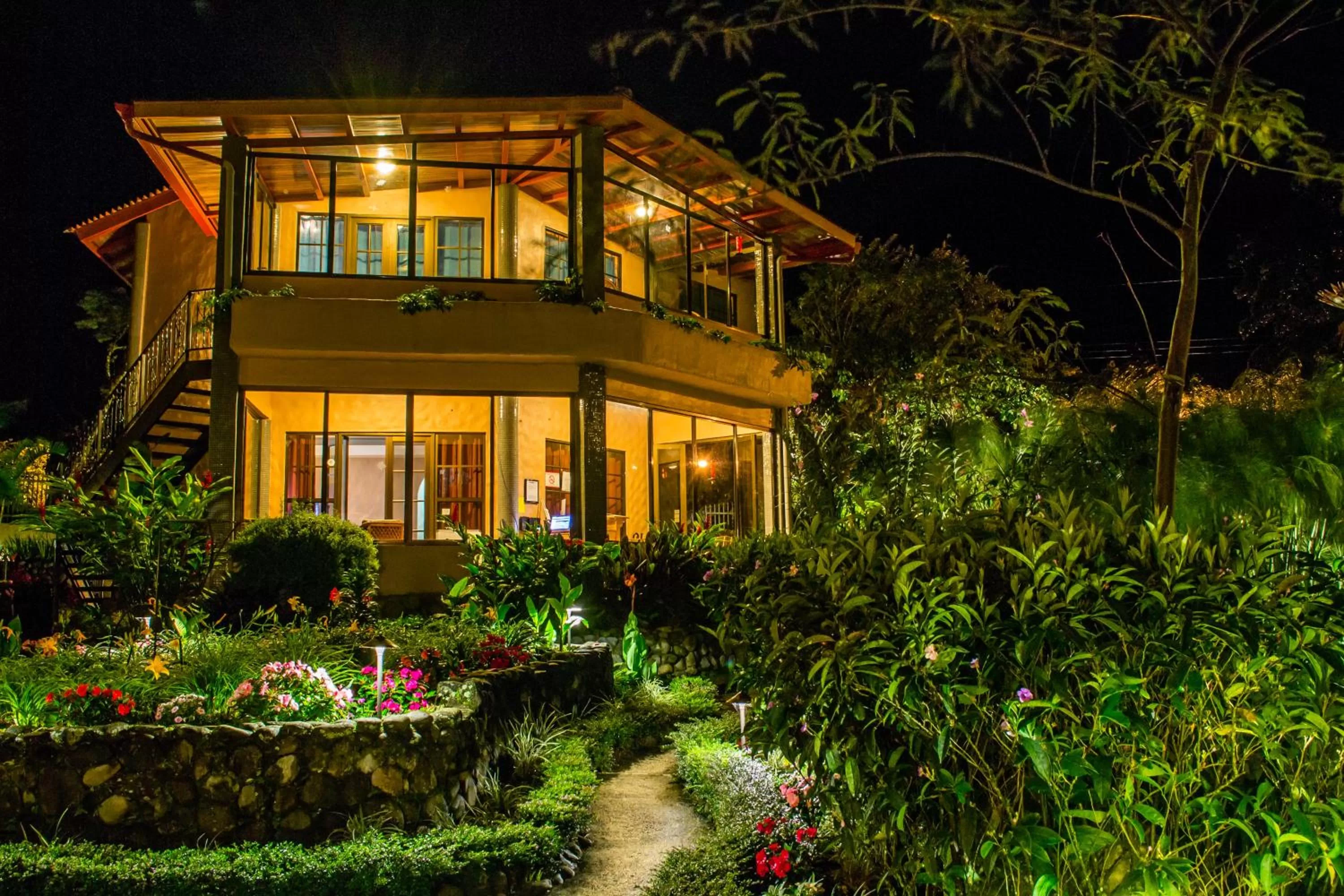 Night in The Inn at Palo Alto