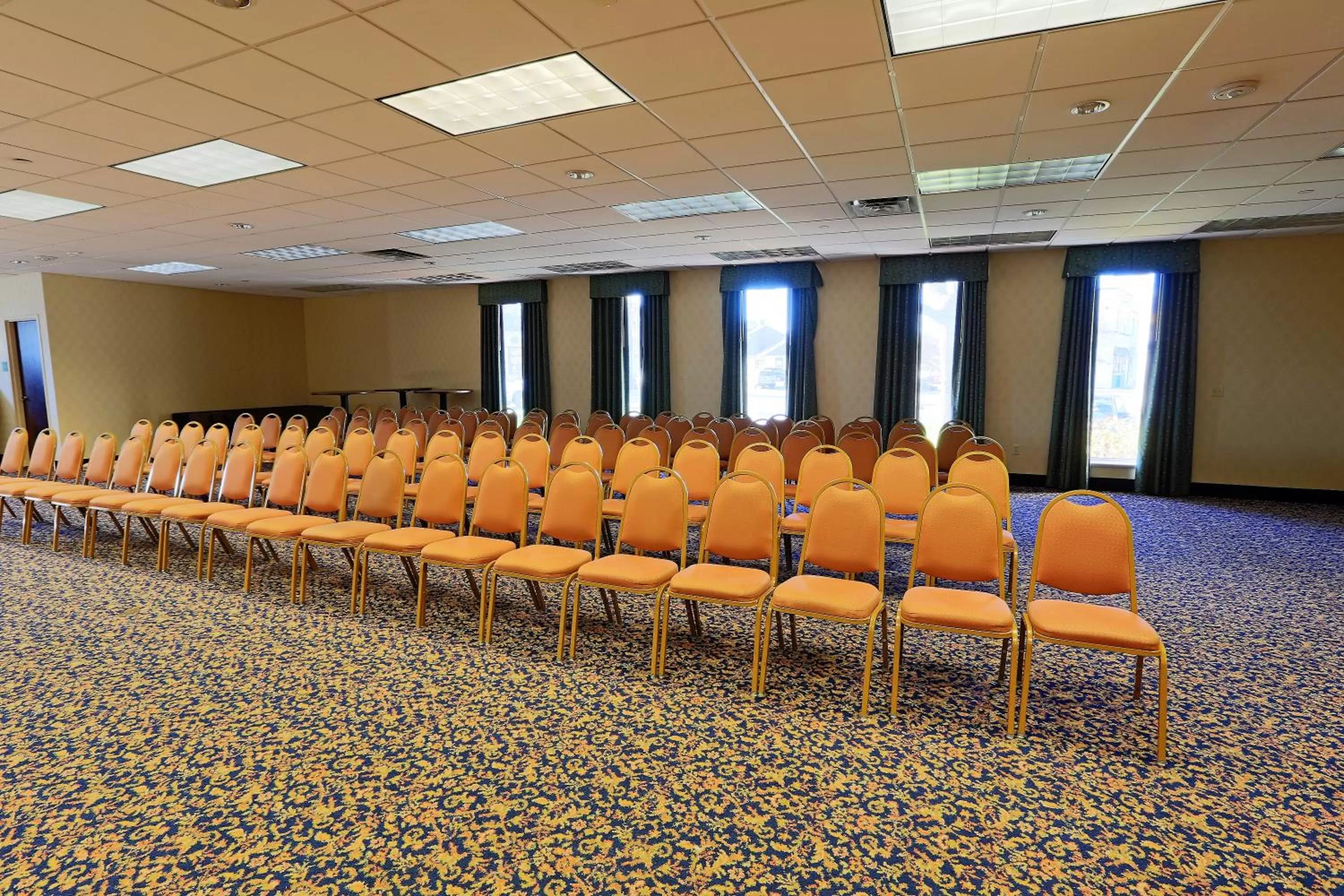 Banquet/Function facilities in Wyndham Garden Kenosha Harborside