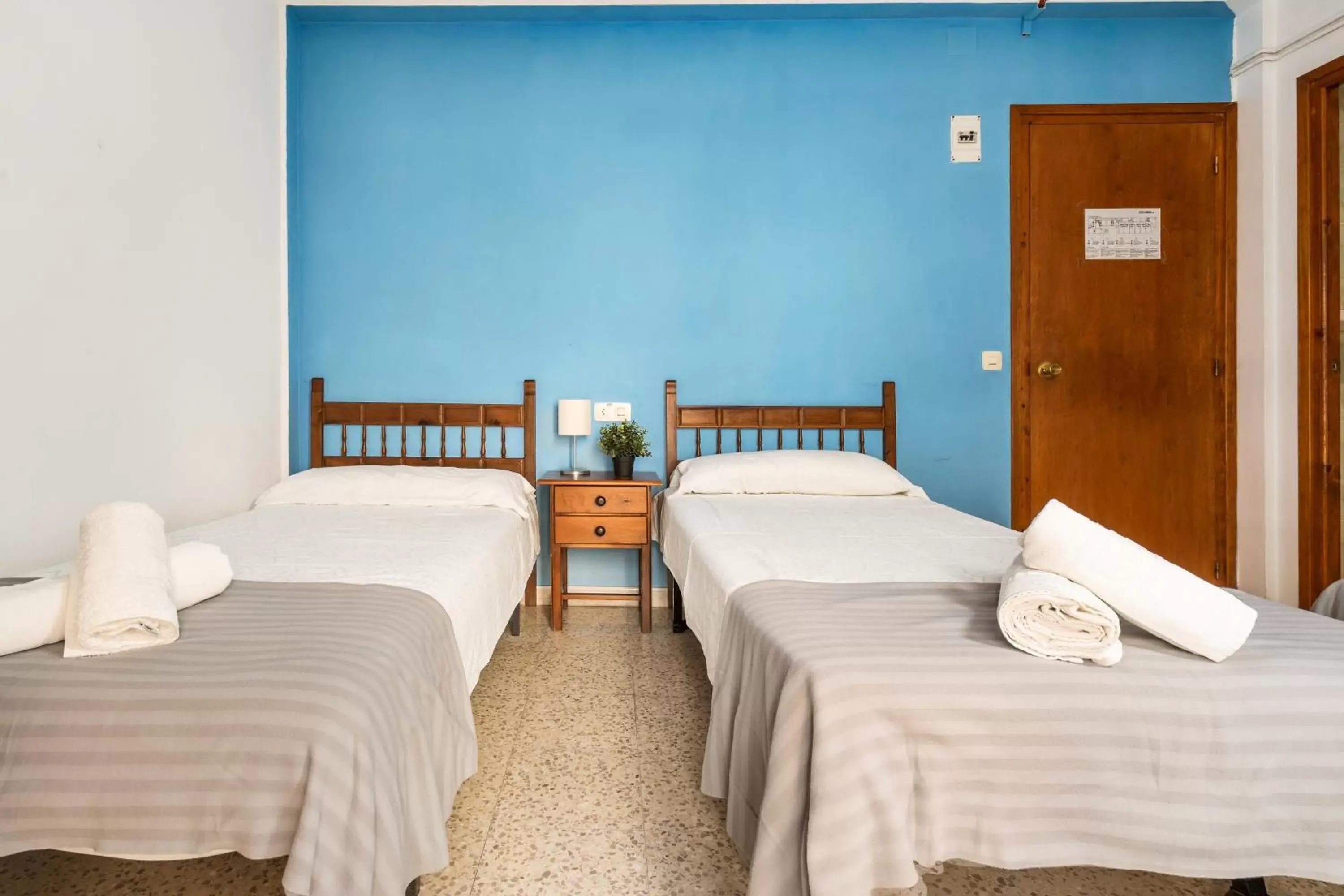 Double Room with Balcony in Hostal La Marina Double Room with Balcony in Hostal La Marina