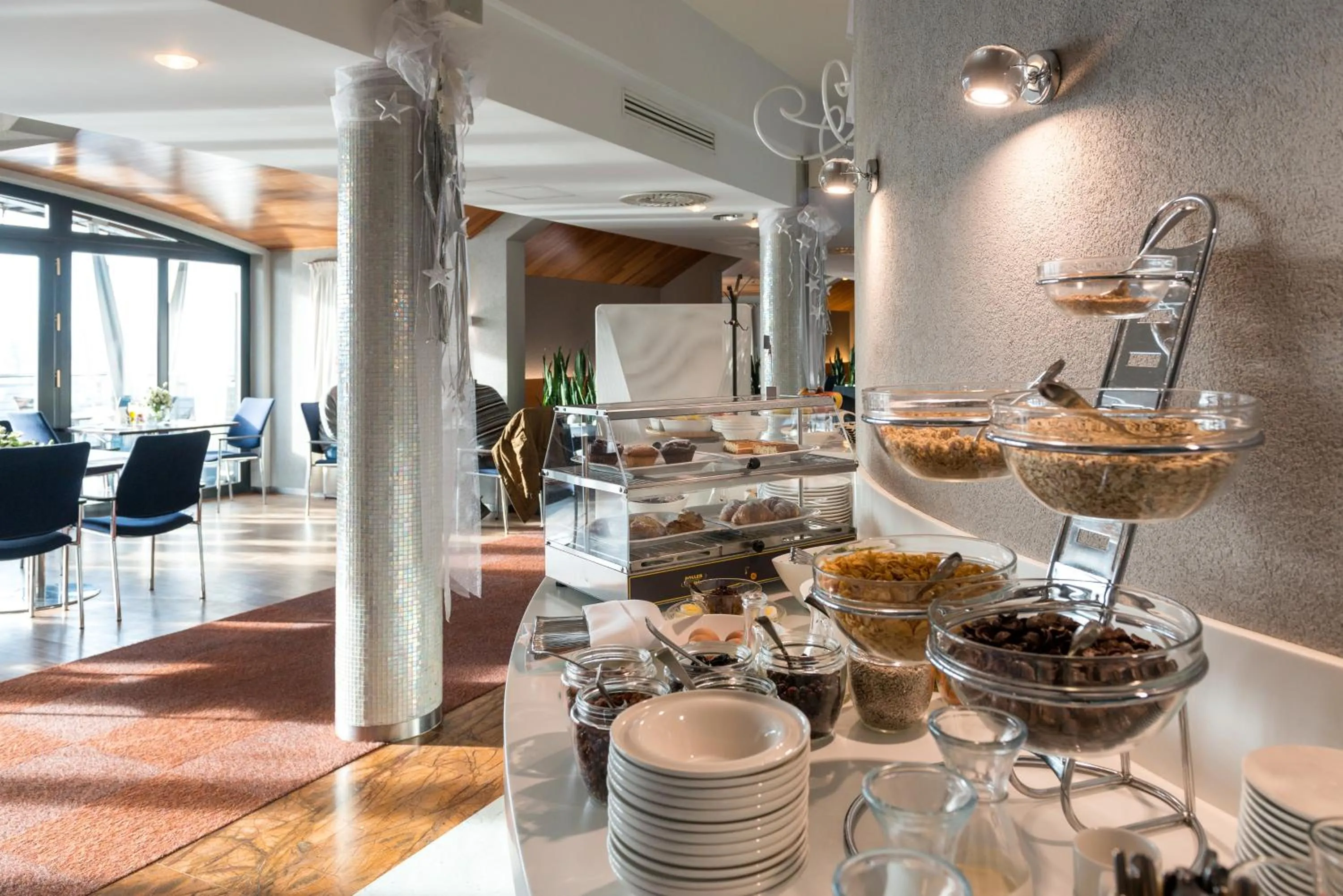 Restaurant/places to eat in Blue Swan