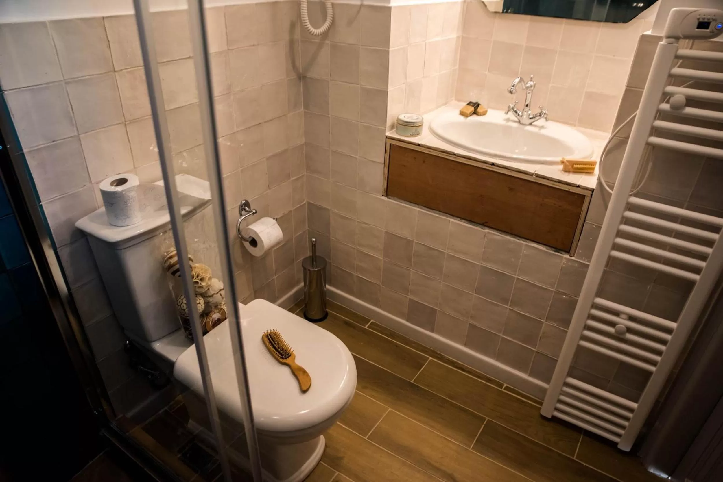 Kyria Boutique House