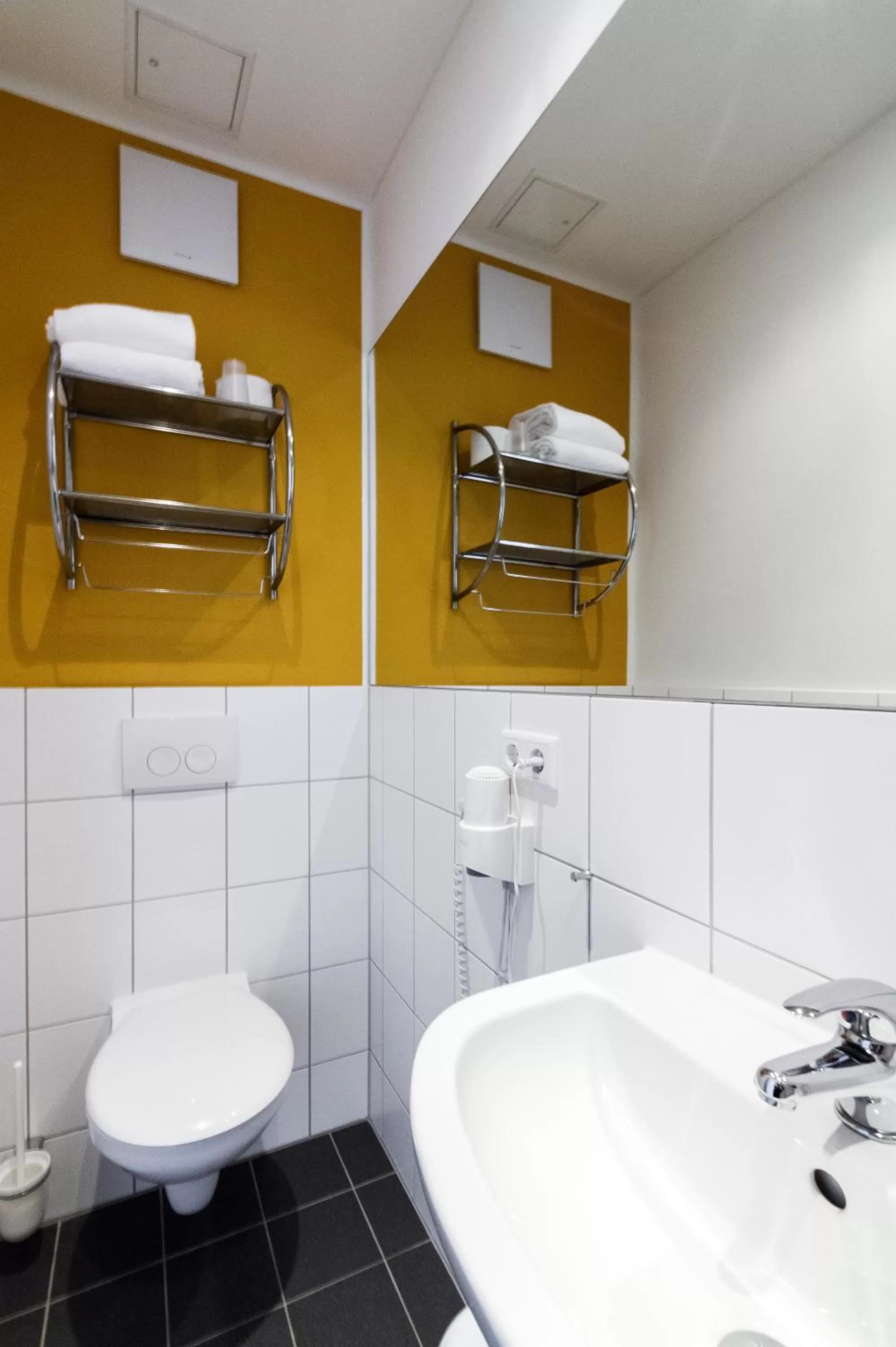 Bathroom in Dream Inn Hotel Regensburg Ost