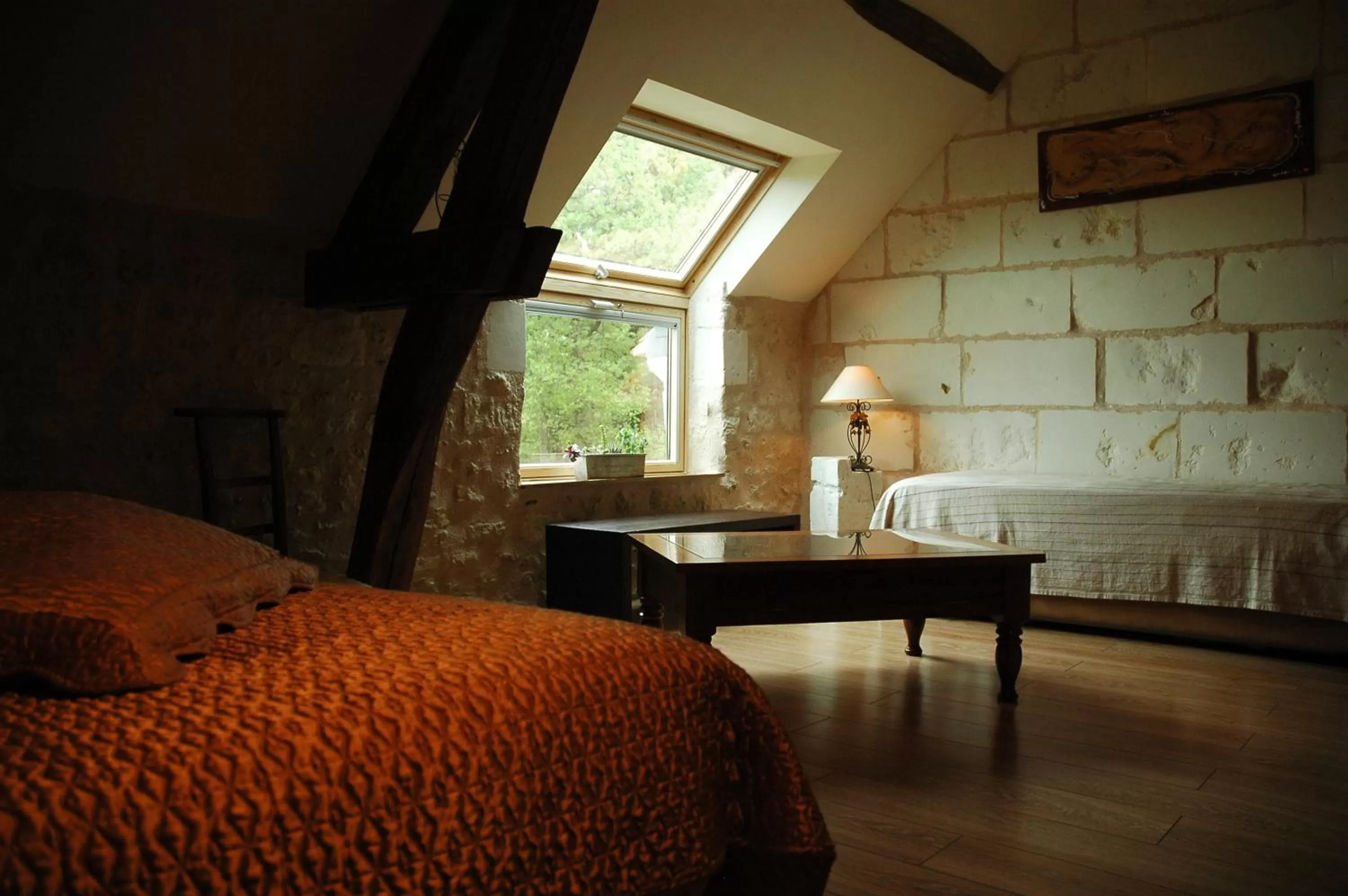 Bedroom, Bed in Les Pierres D'aurèle Chambres d'Hôtes