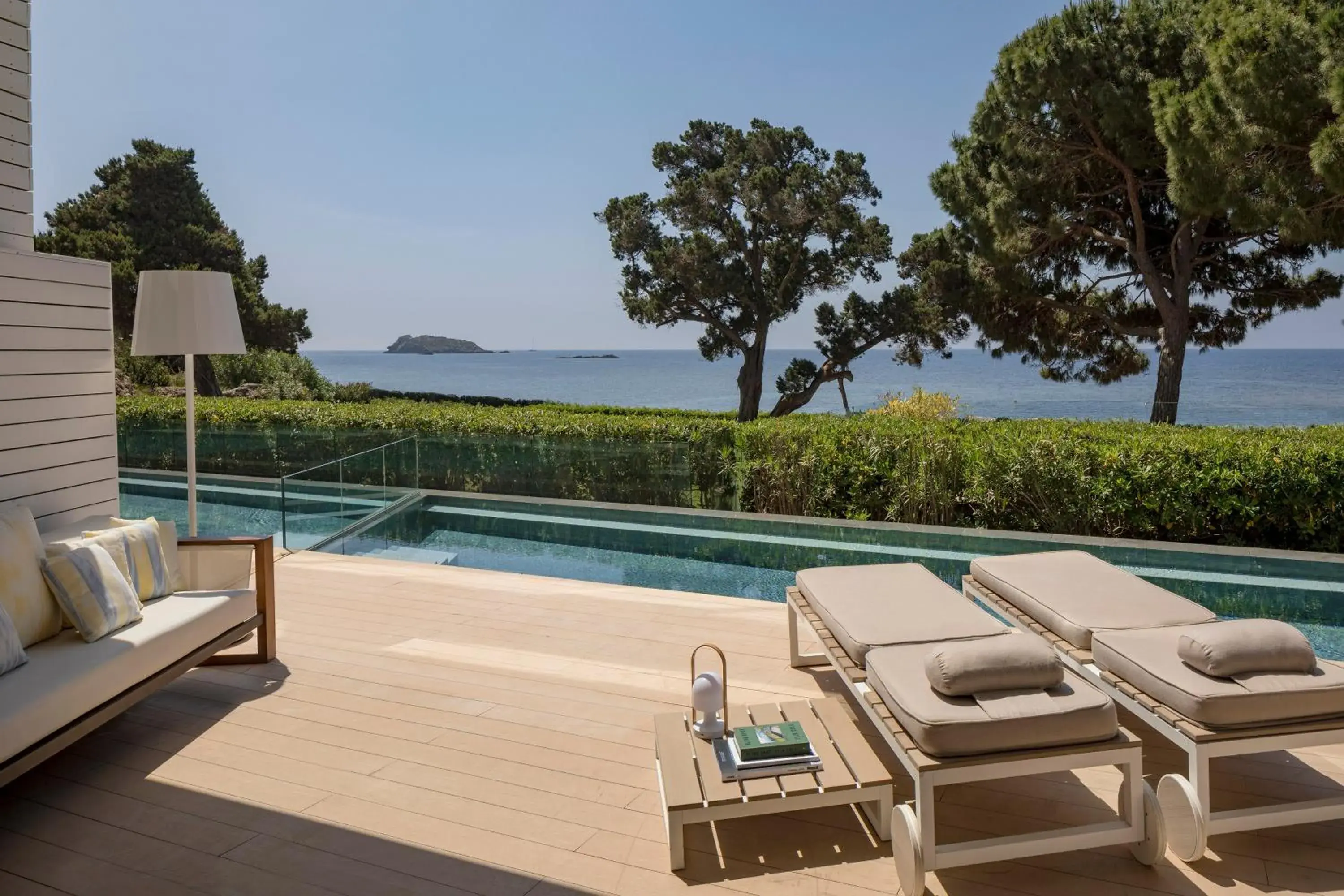 Exclusive ME+ Junior Suite with Private Pool and Sea View in ME Ibiza - The Leading Hotels of the World Exclusive ME+ Junior Suite with Private Pool and Sea View in ME Ibiza - The Leading Hotels of the World