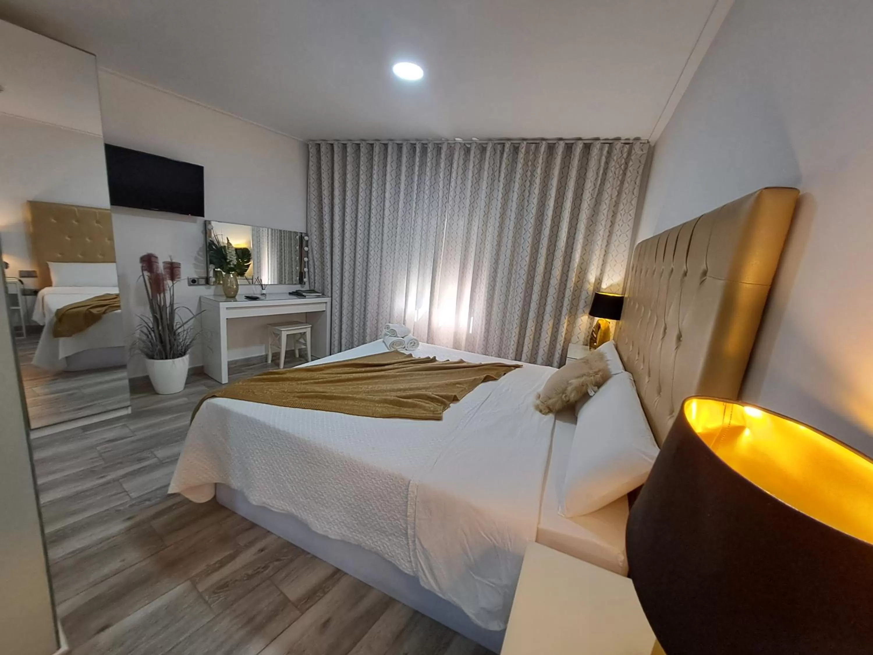 Bed in DON LEONE Hotel