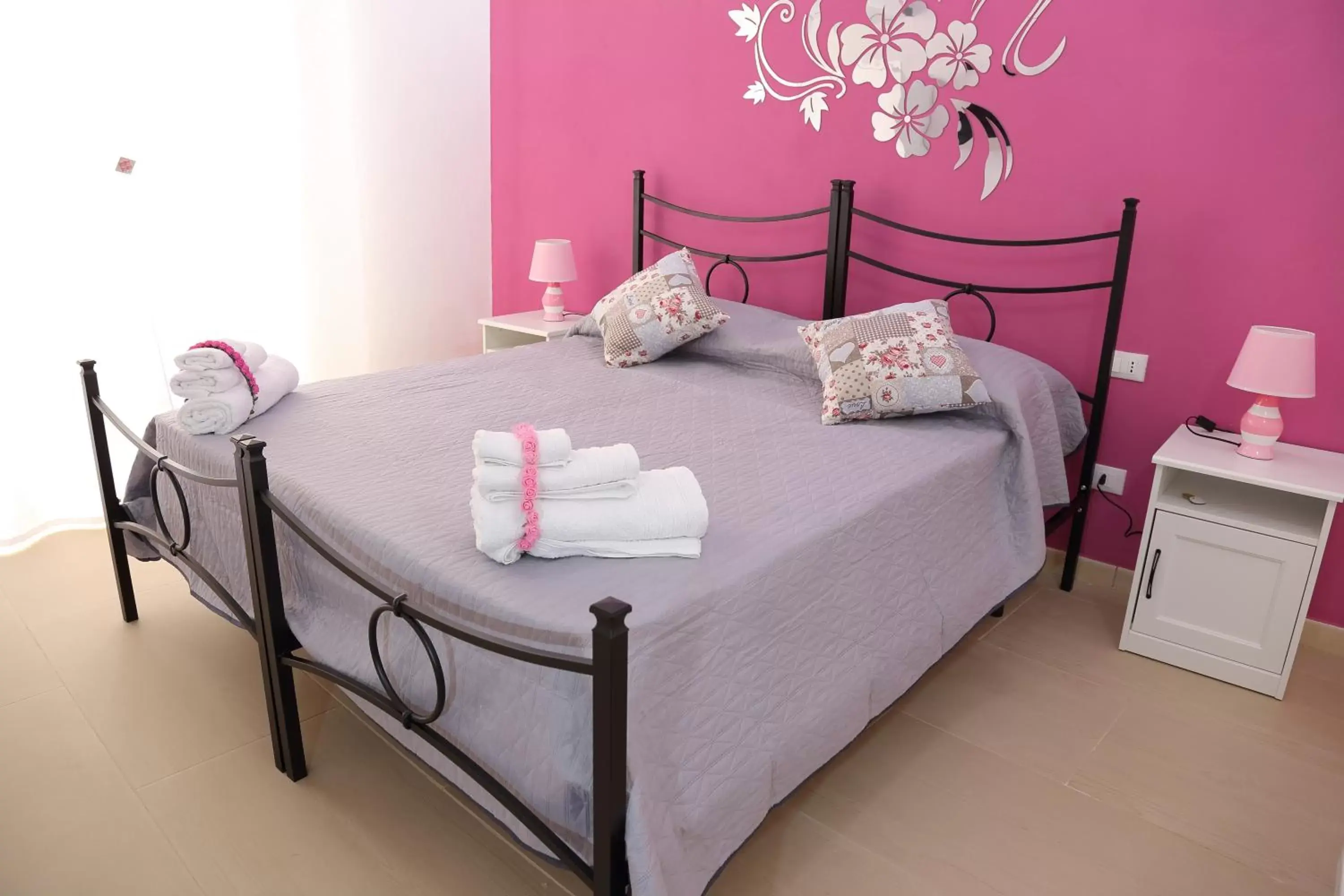 Family Room with Balcony - single occupancy in B&B Il Melograno Antico con Terrazza e Giardino Family Room with Balcony - single occupancy in B&B Il Melograno Antico con Terrazza e Giardino