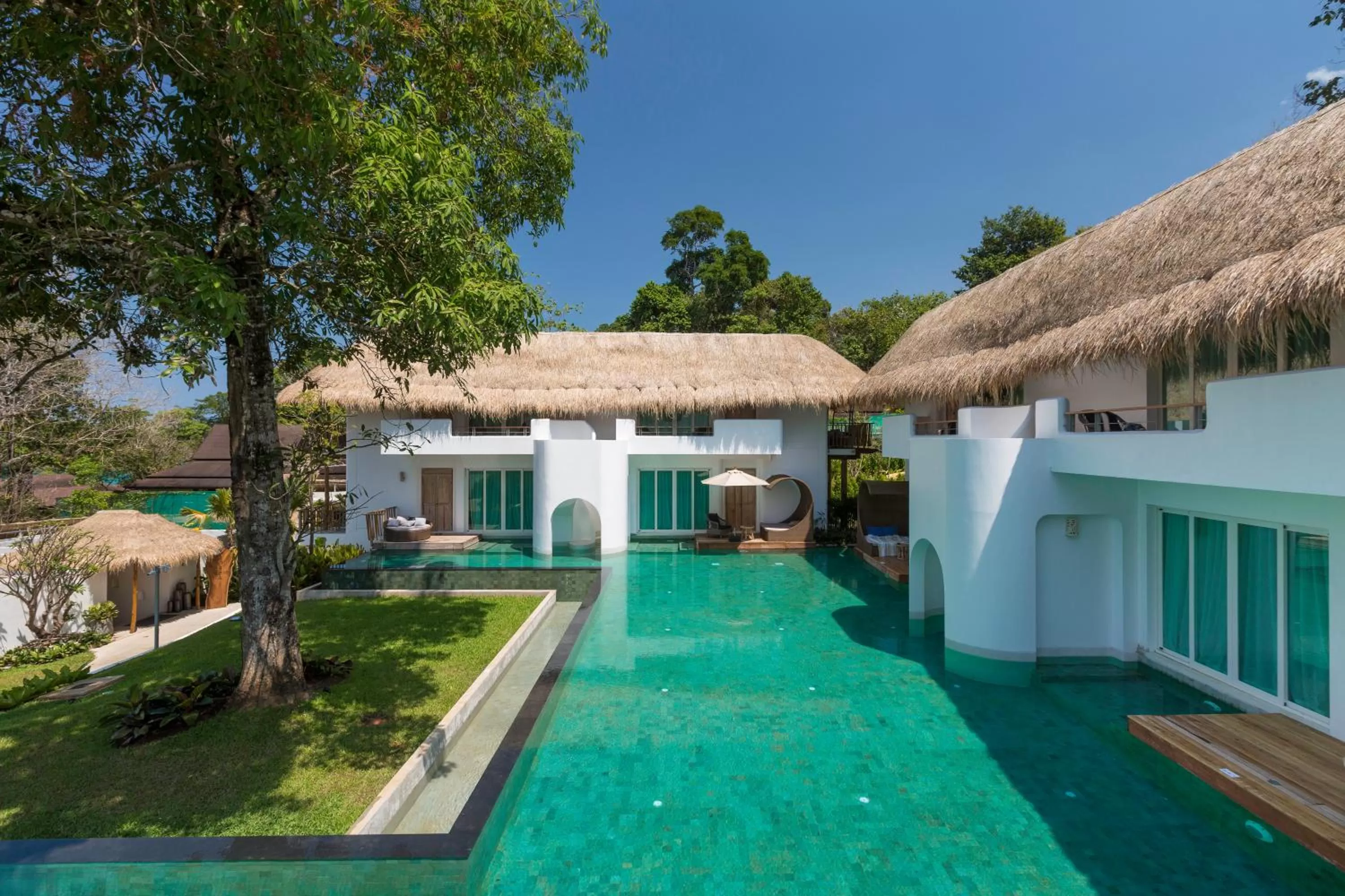 Property building in Eden Beach Khao Lak Resort & Spa