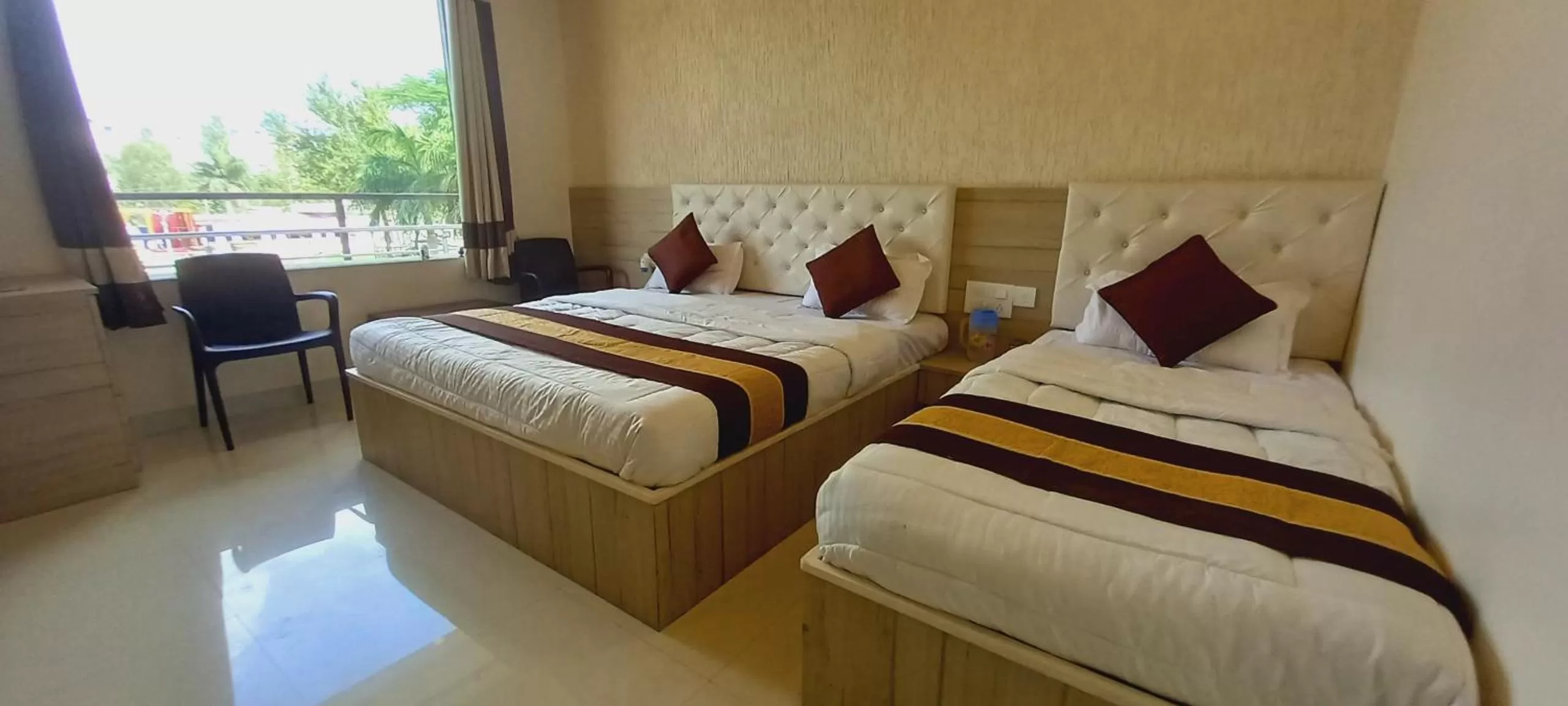 Photo of the whole room, Bed in Sanjog Resort
