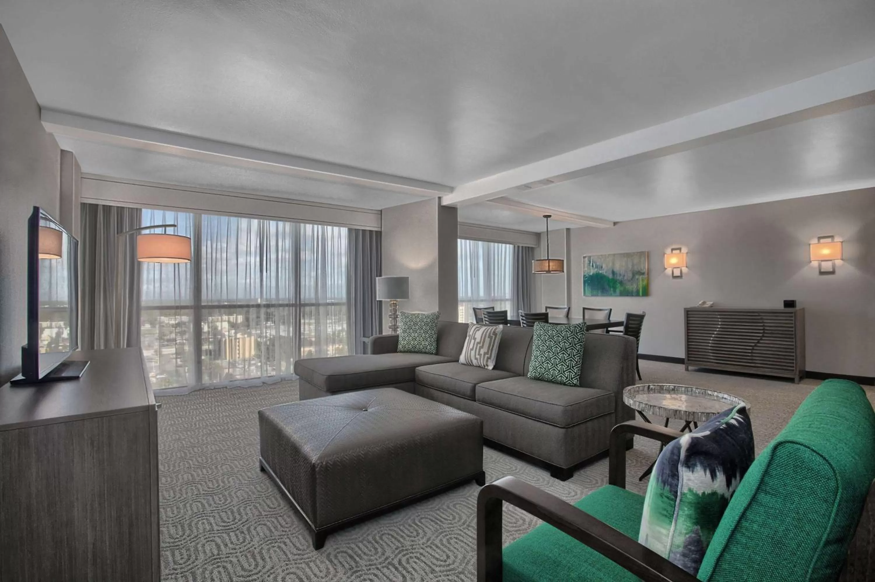 Living room in DoubleTree by Hilton at the Entrance to Universal Orlando