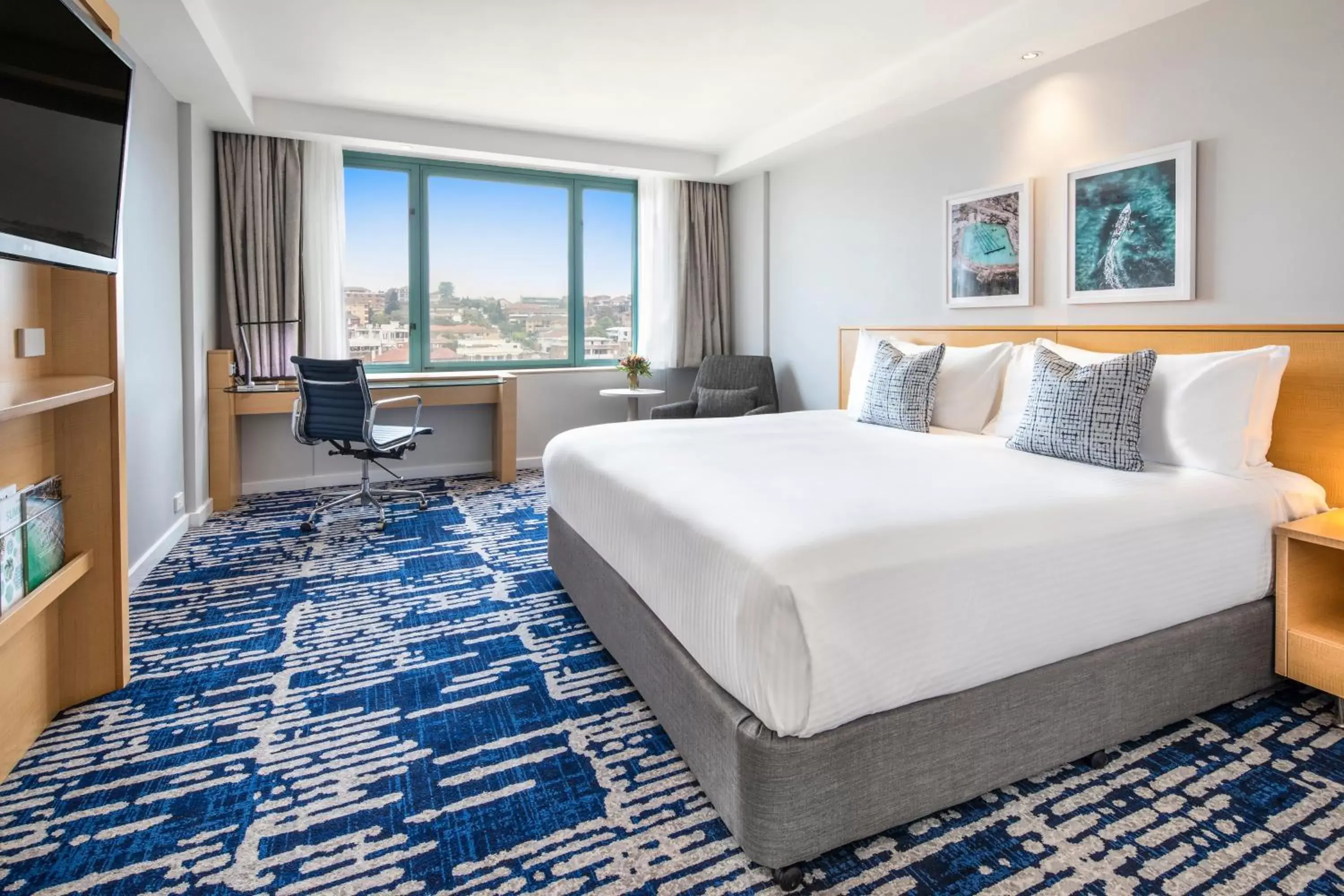 Standard King Room with Village View in Crowne Plaza Sydney Coogee Beach by IHG Standard King Room with Village View in Crowne Plaza Sydney Coogee Beach by IHG