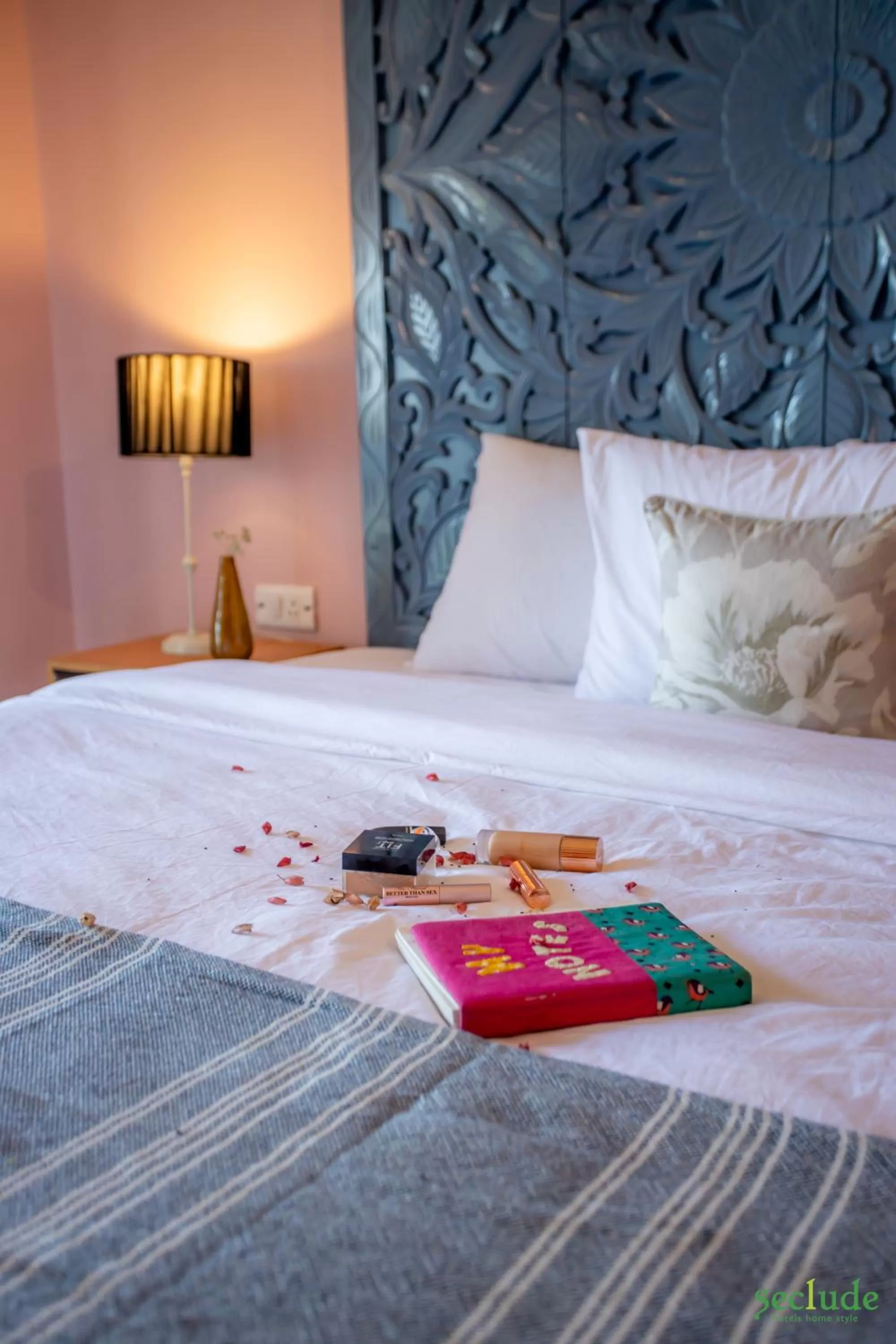 Bed in Seclude Kasauli, Himachal Pradesh