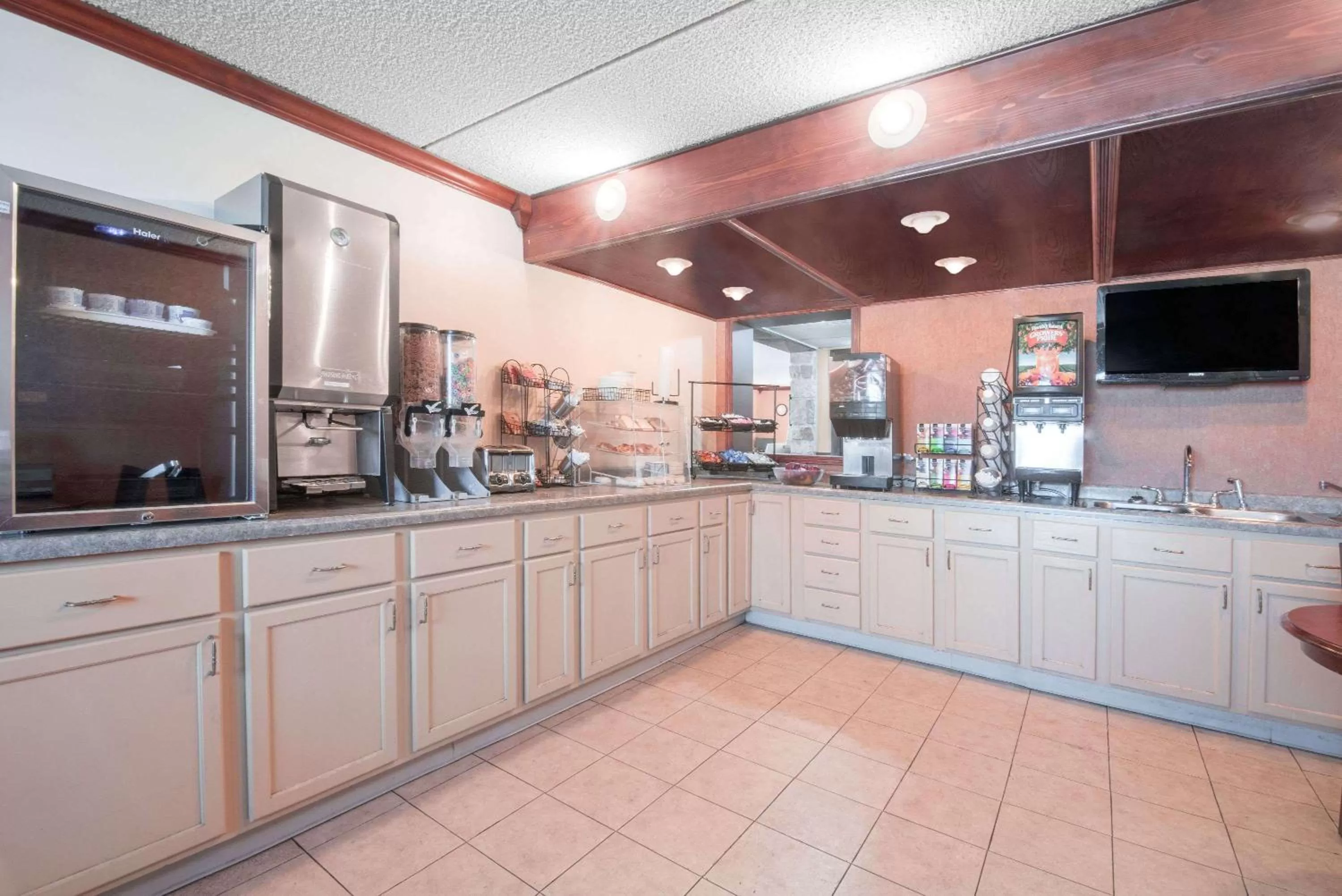 On site in Knights Inn and Suites - Grand Forks