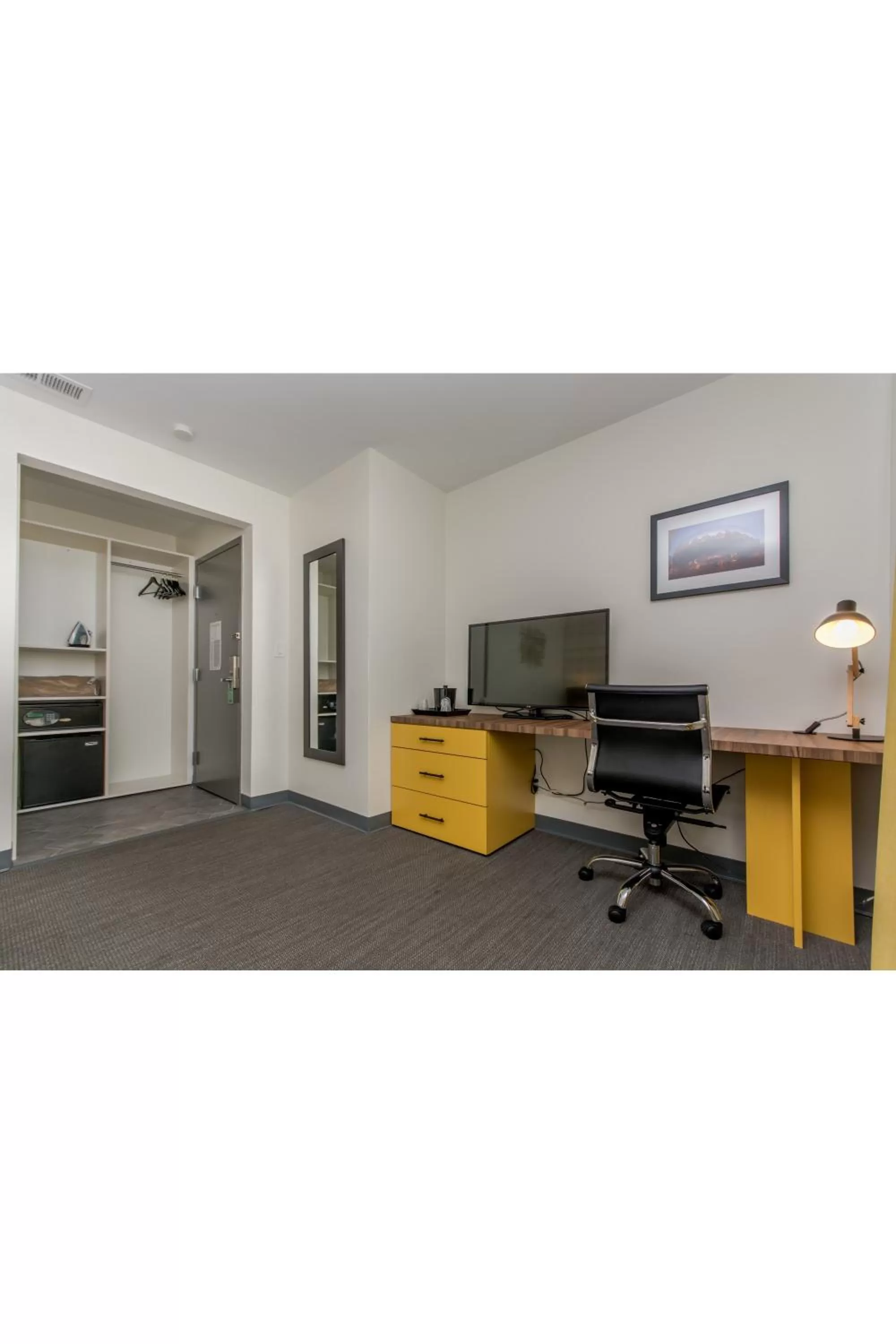 Living room in Ohio House Motel