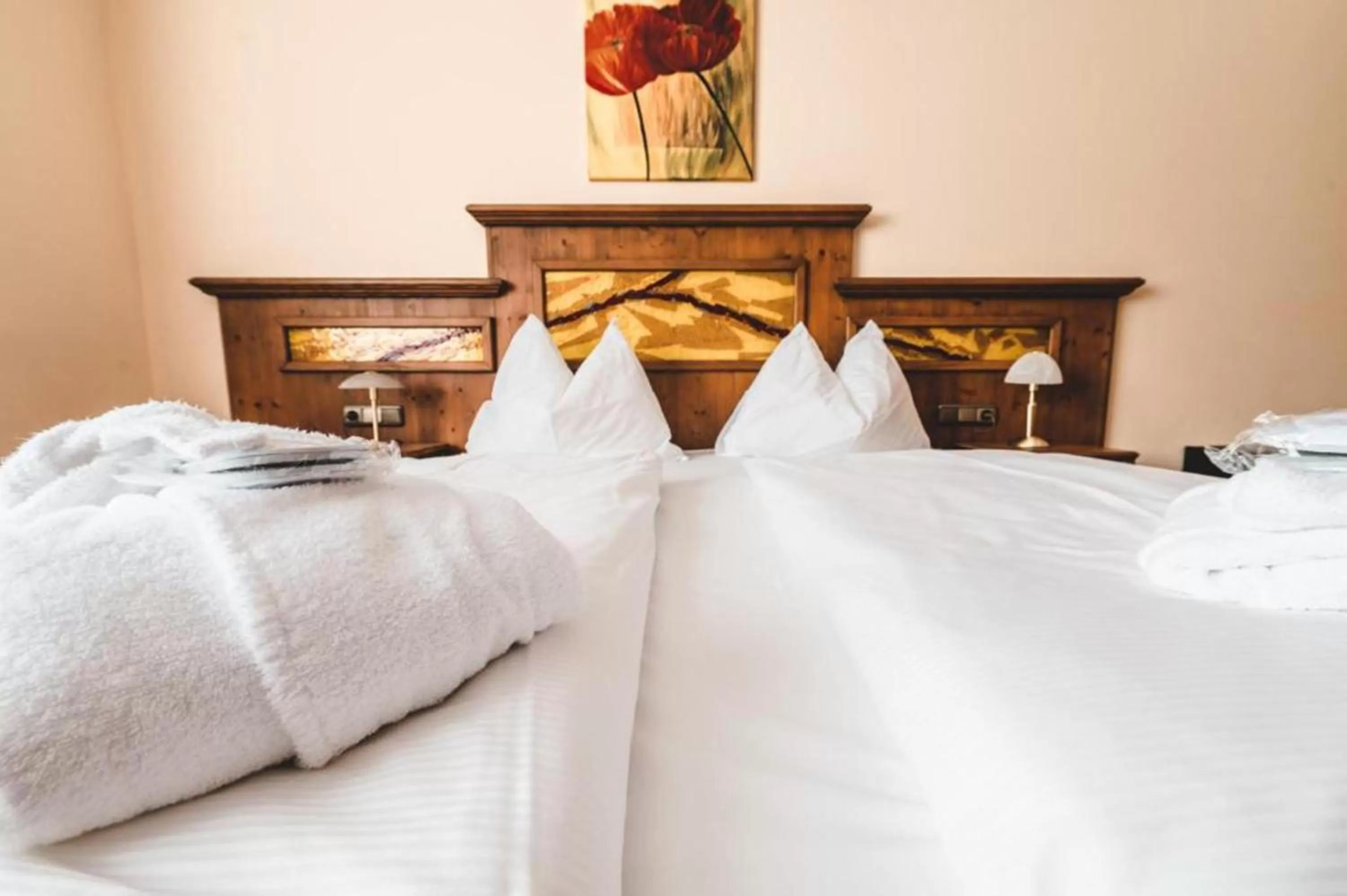 Bed in Cella Central Historic Boutique Hotel