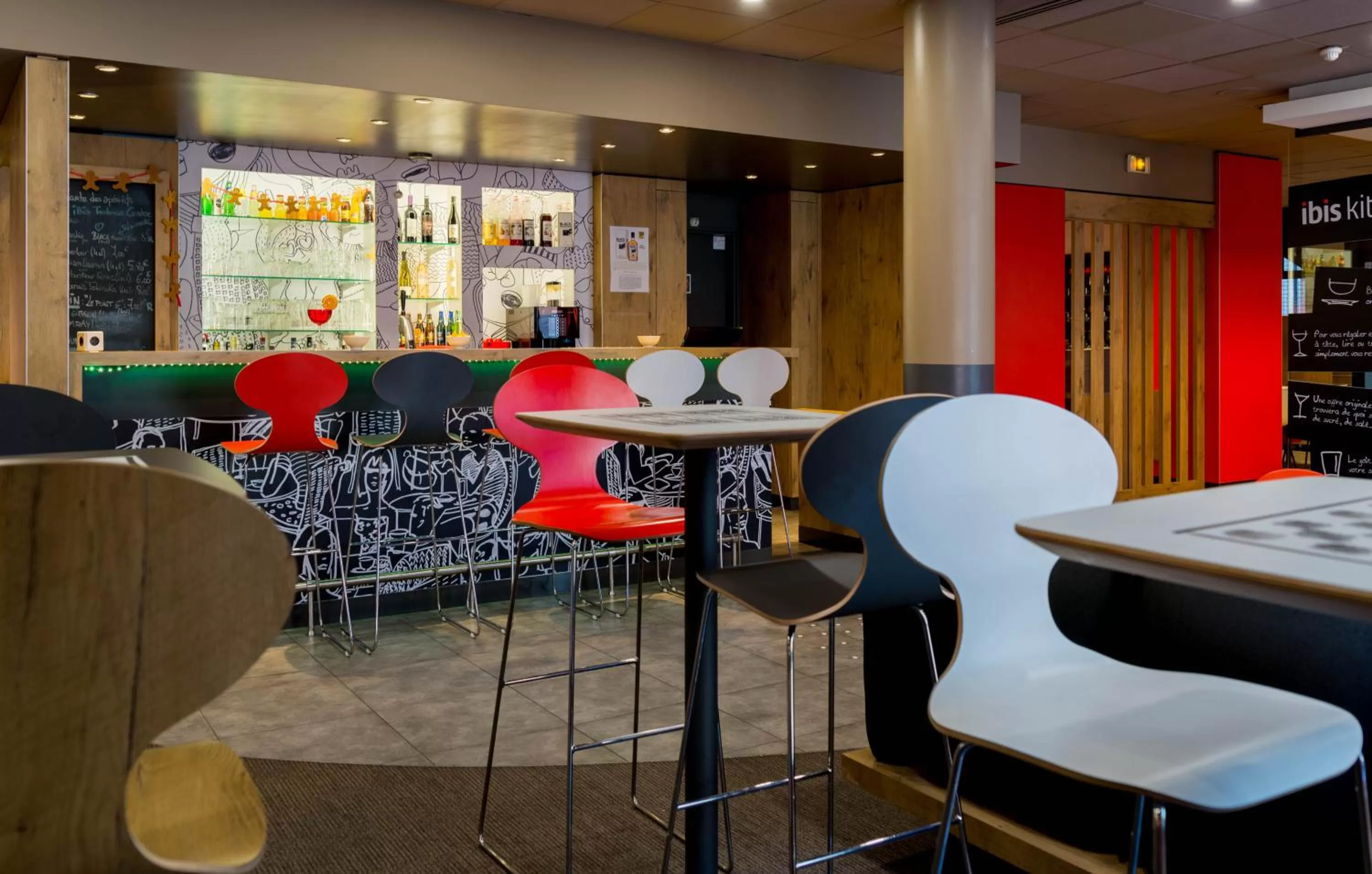 Lounge or bar in ibis Toulouse Centre