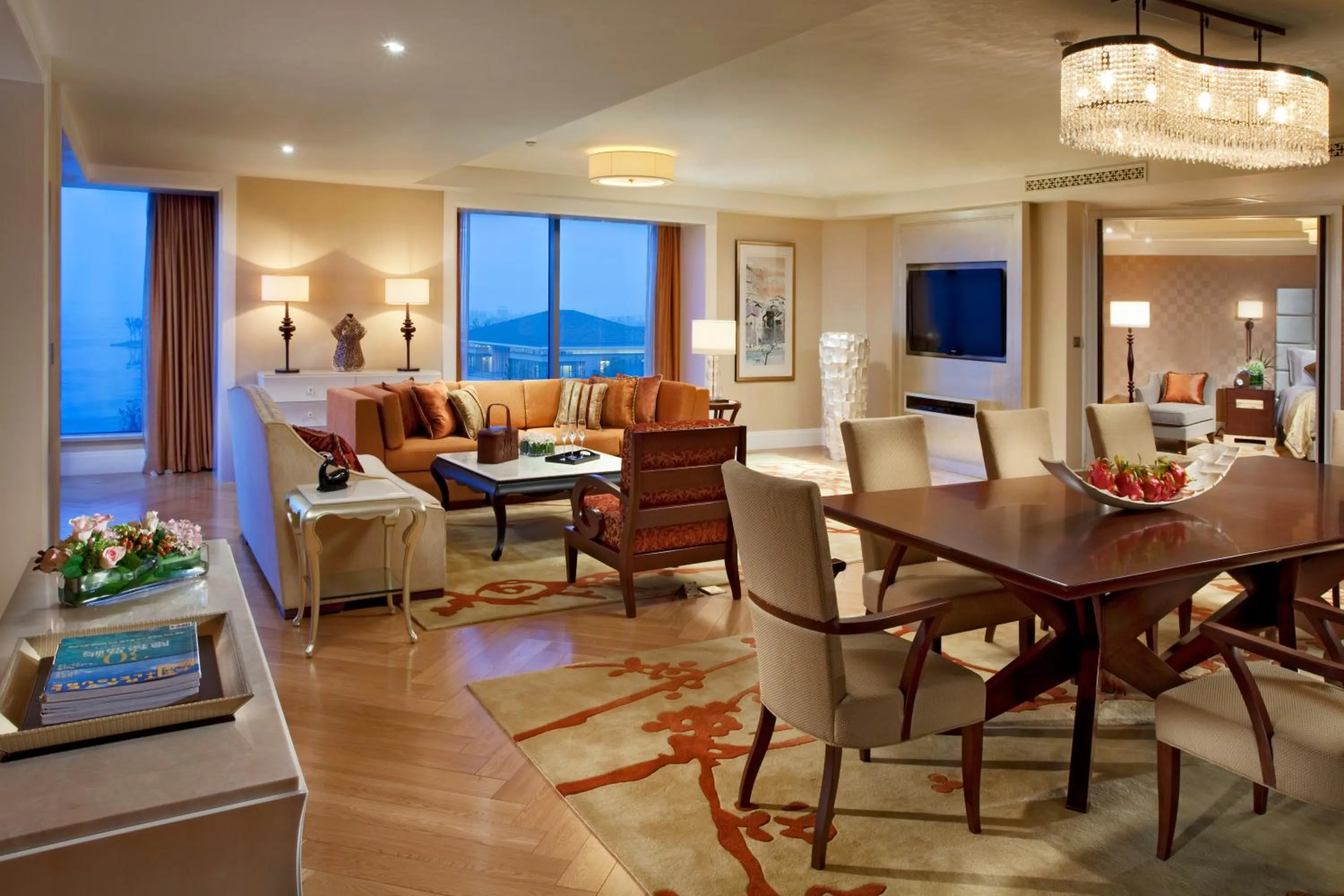 Property building in Fairmont Yangcheng Lake