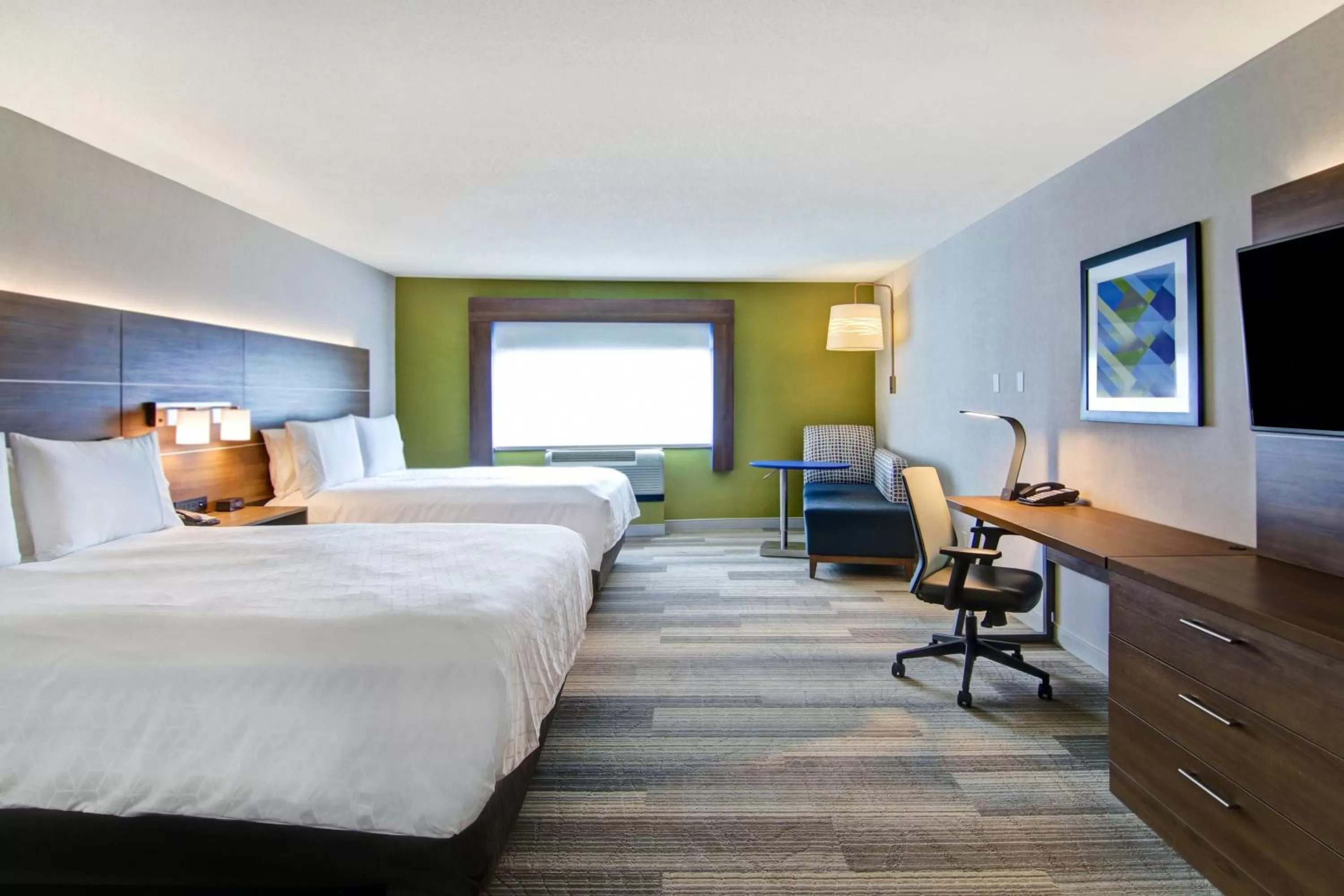 Photo of the whole room, Bed in Holiday Inn Express Hotel & Suites Toronto - Markham by IHG