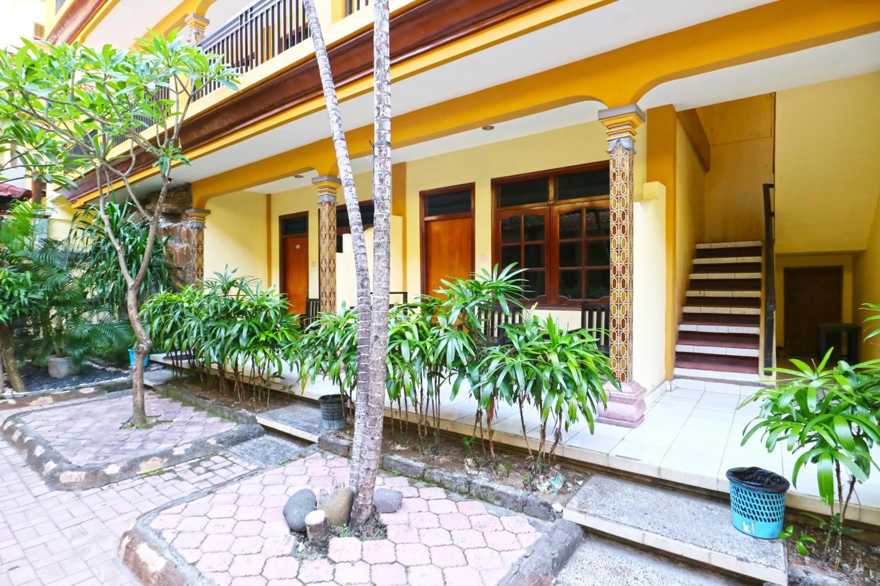 Property building in Gora Beach Inn