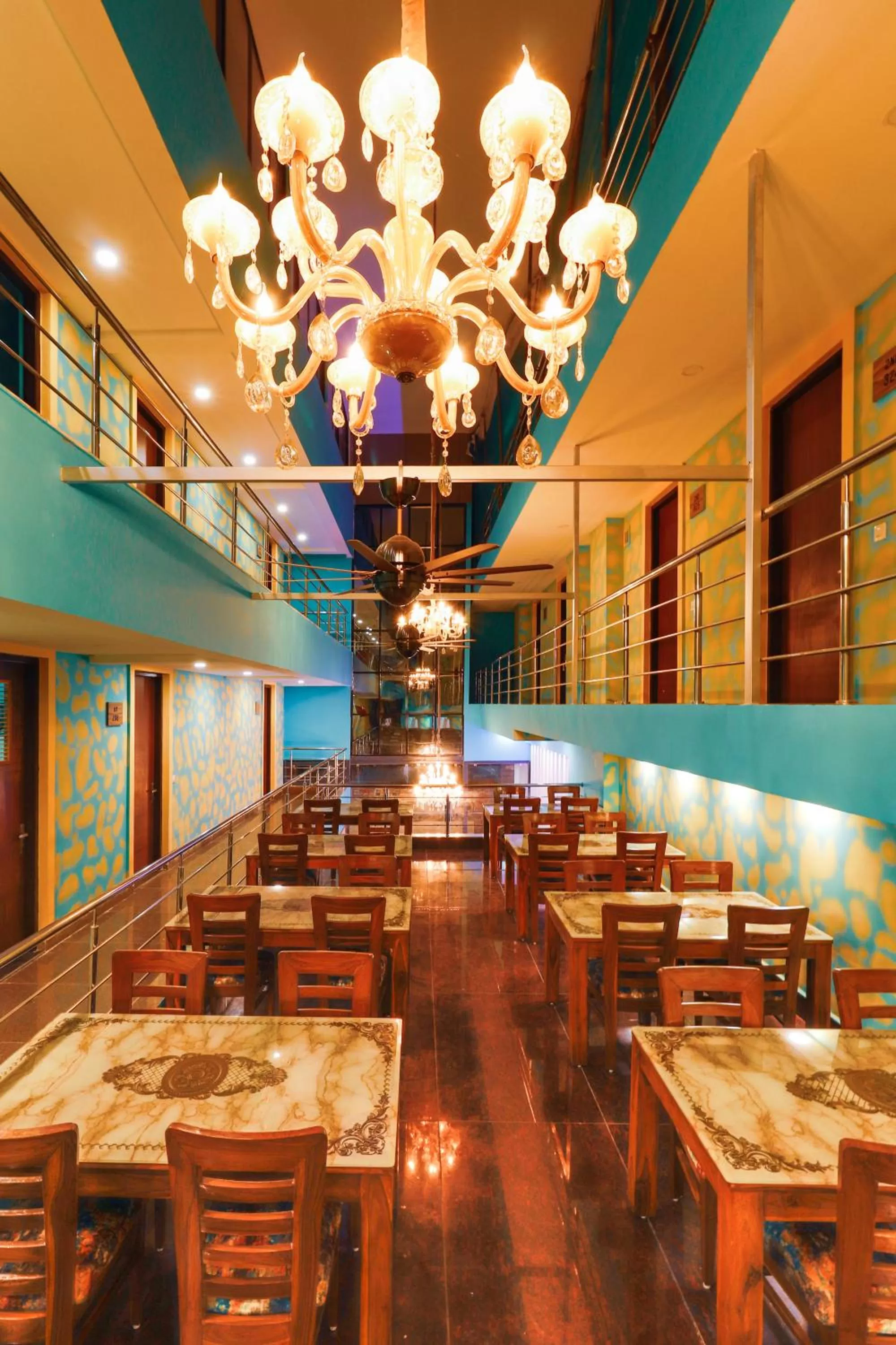 Restaurant/Places to Eat in Miranda Beach Resort