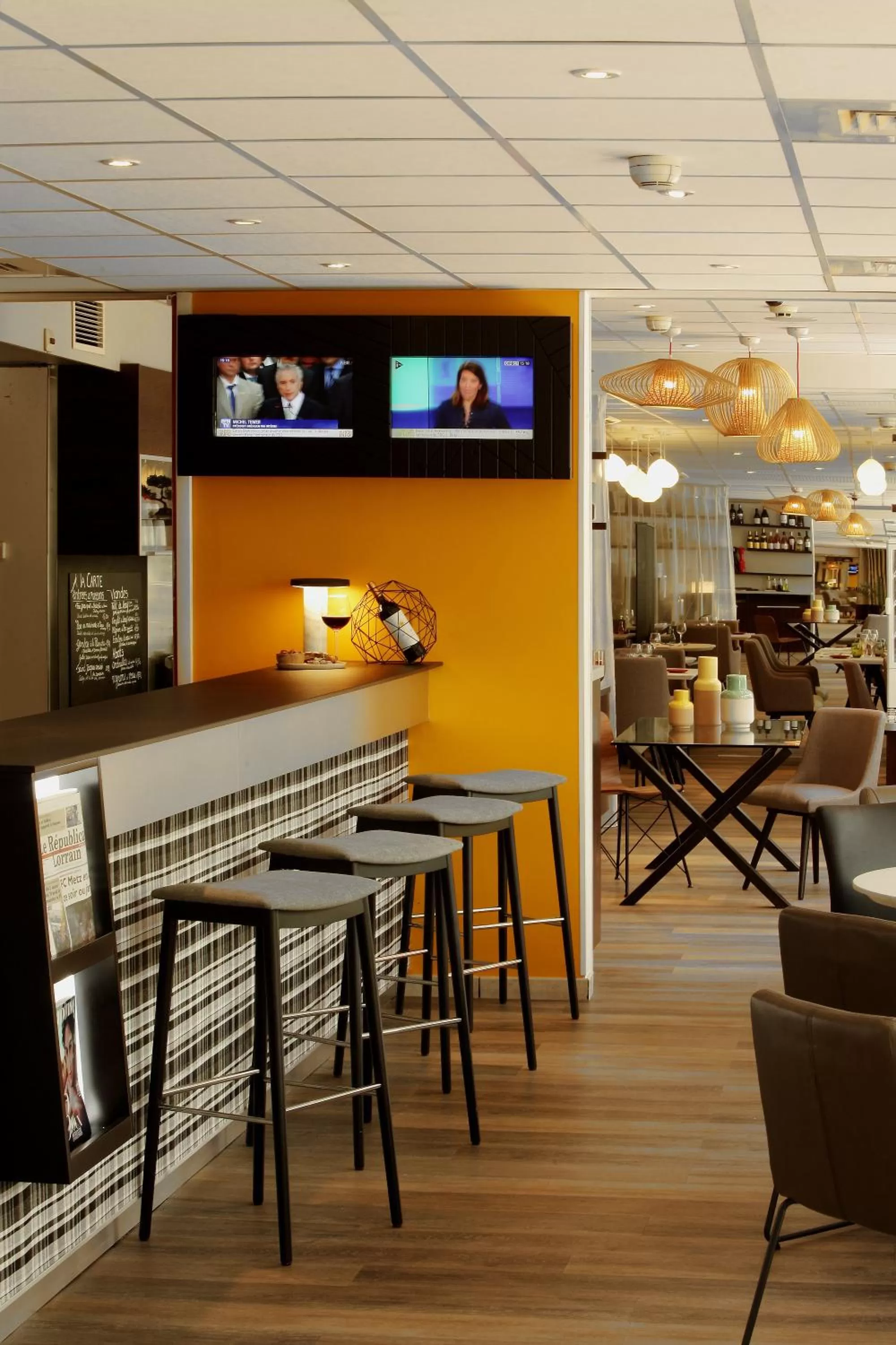 Lounge or bar in Mercure Hotel Forbach Centre de Loisirs