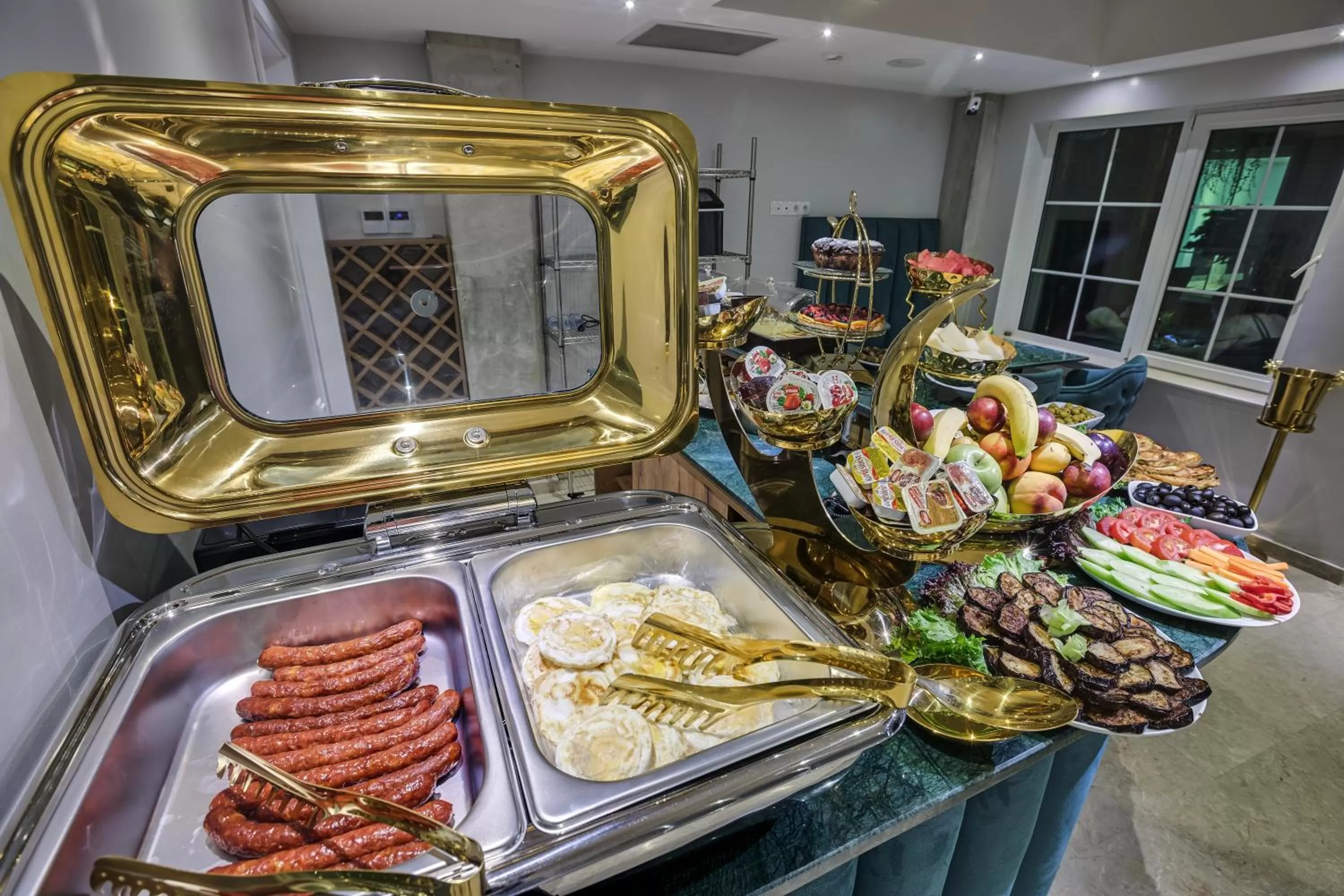 Buffet breakfast in Mit Hotel Tbilisi