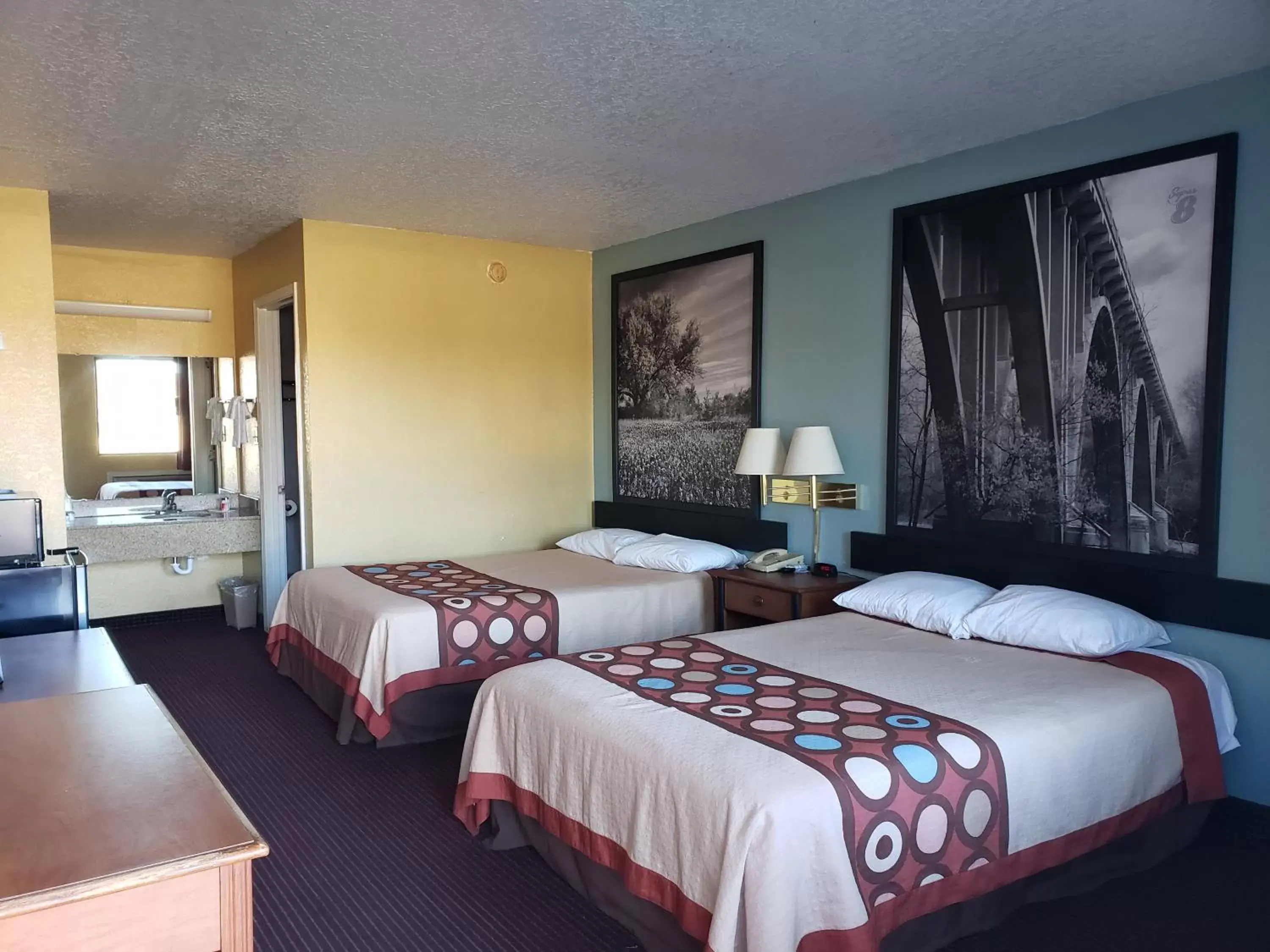 2 Full Beds, Smoking in Super 8 by Wyndham Arkadelphia Caddo Valley Area 2 Full Beds, Smoking in Super 8 by Wyndham Arkadelphia Caddo Valley Area